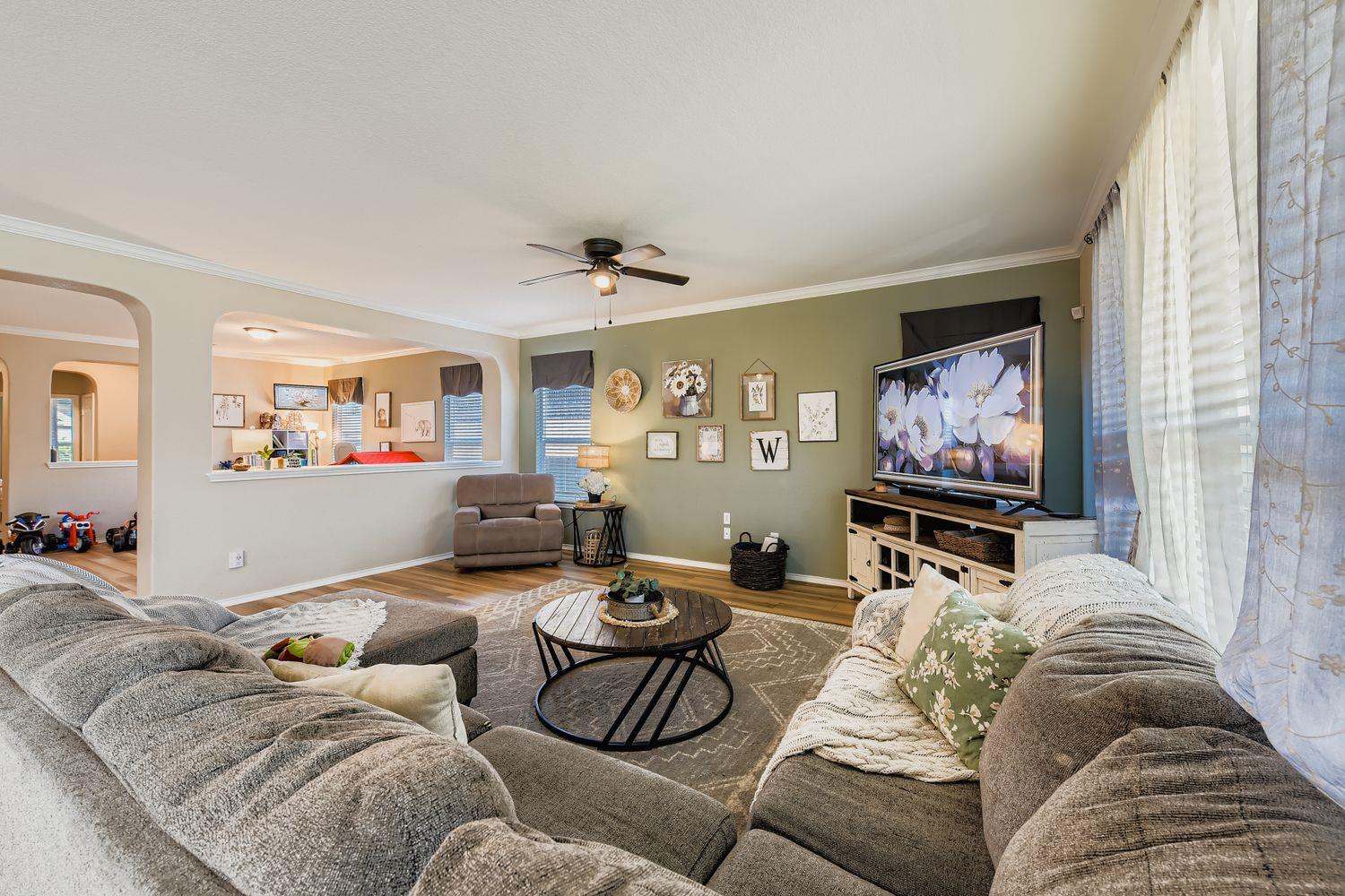 265 Kat Garnet Dr, Kyle, TX 78640