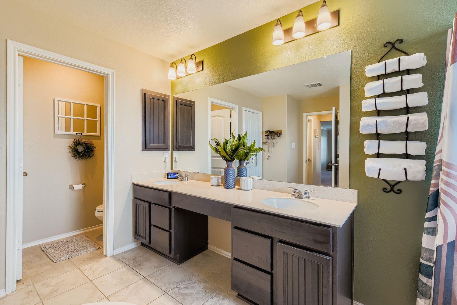 265 Kat Garnet Dr, Kyle, TX 78640