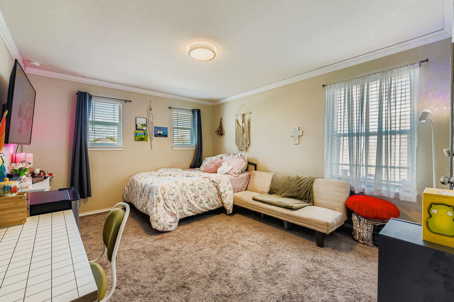 265 Kat Garnet Dr, Kyle, TX 78640