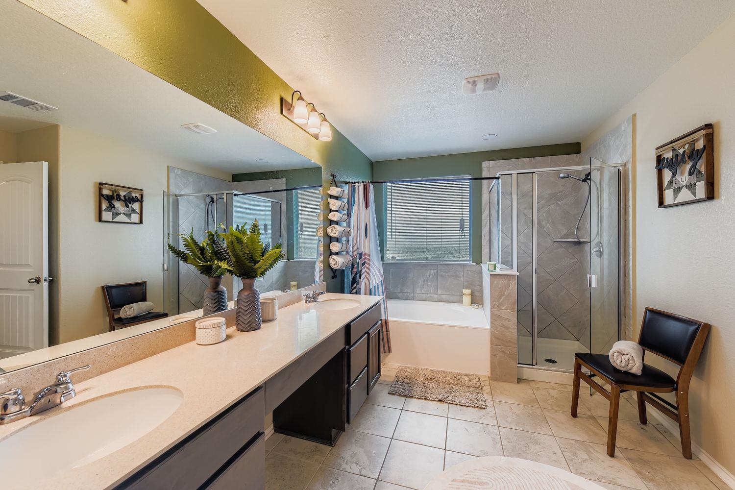 265 Kat Garnet Dr, Kyle, TX 78640