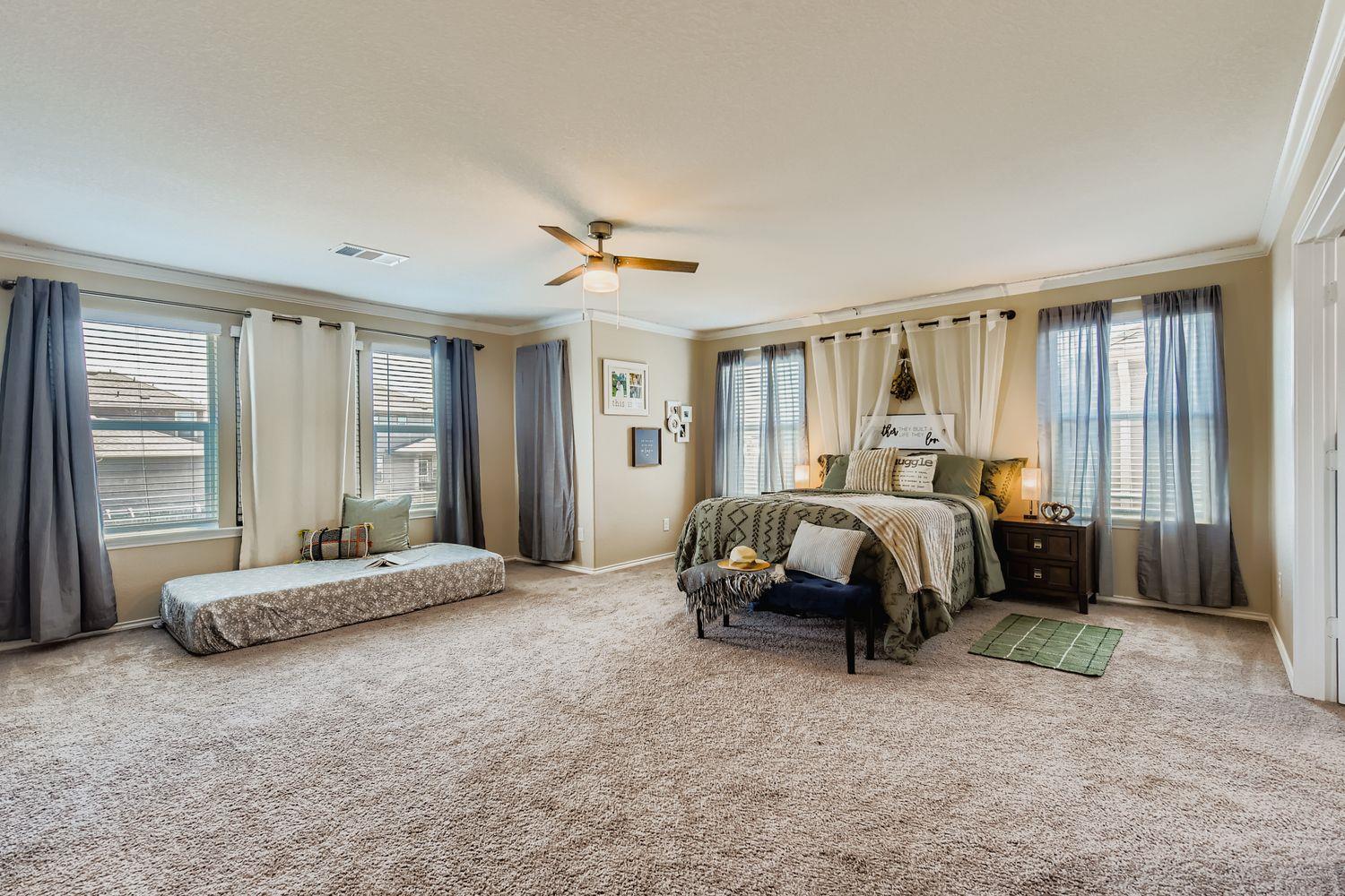 265 Kat Garnet Dr, Kyle, TX 78640