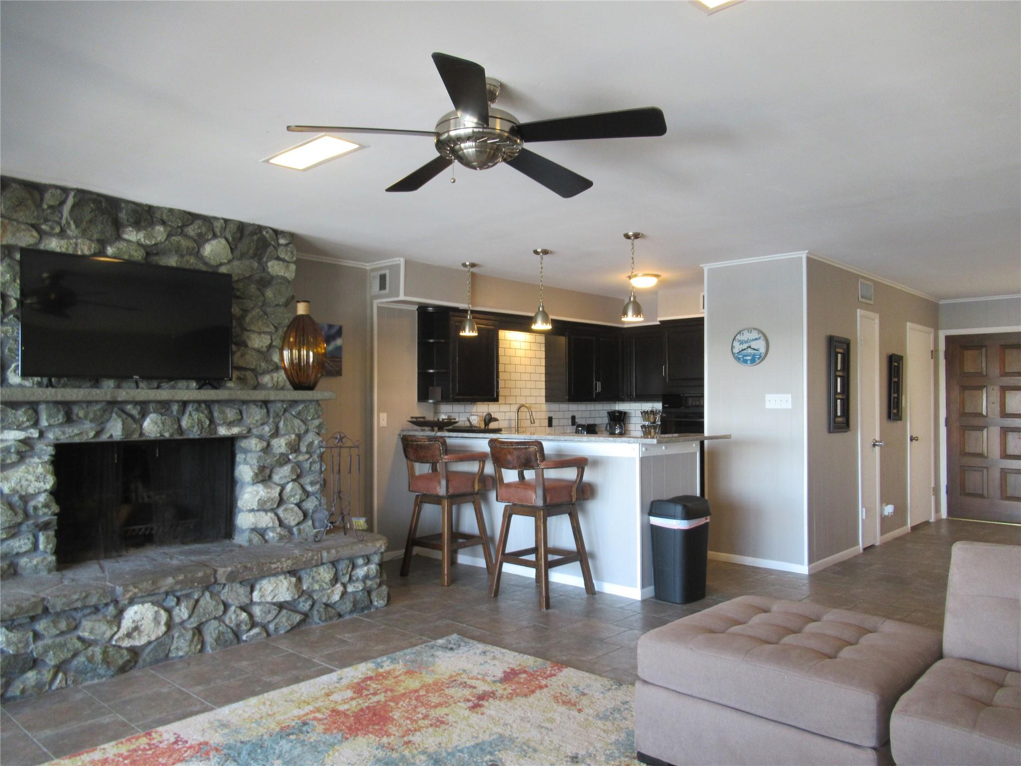 1601 Judy Lynn Dr # 111, Spicewood, TX 78669