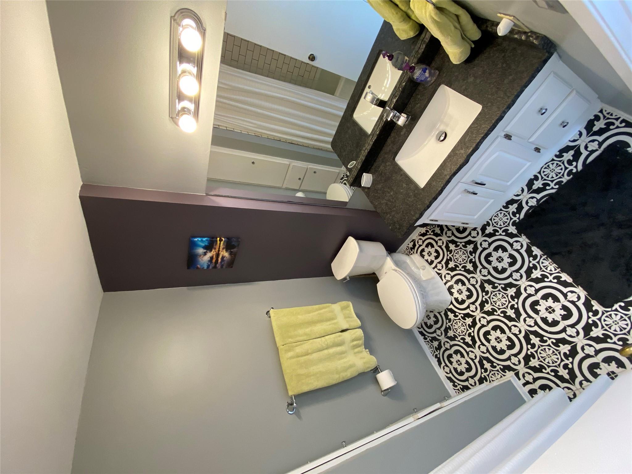 1601 Judy Lynn Dr # 111, Spicewood, TX 78669