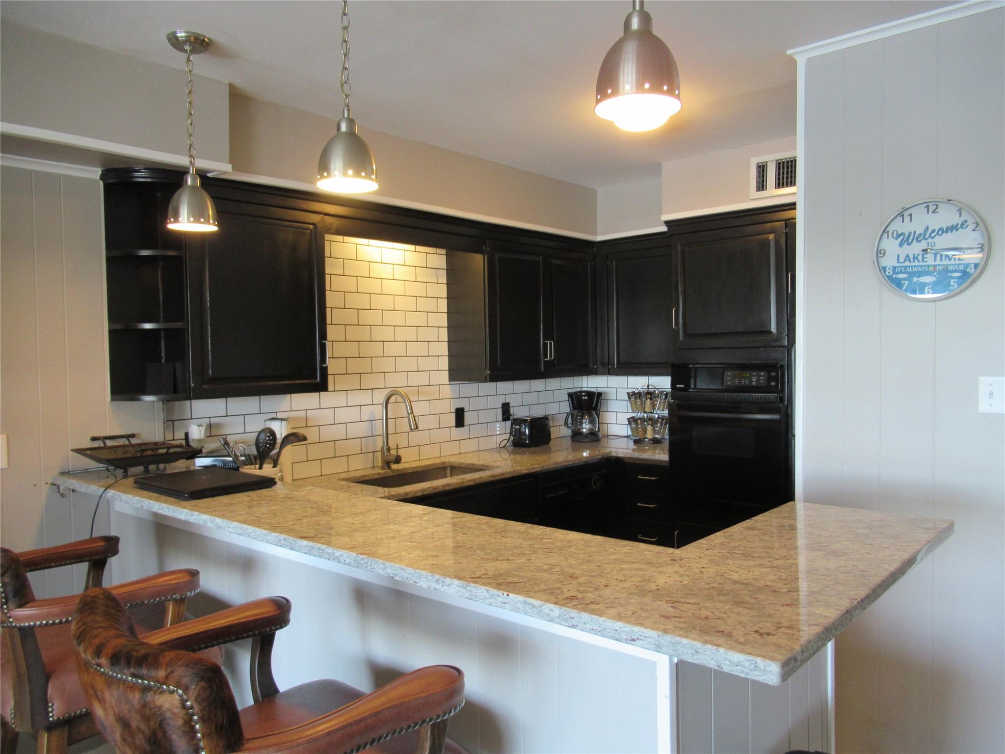 1601 Judy Lynn Dr # 111, Spicewood, TX 78669