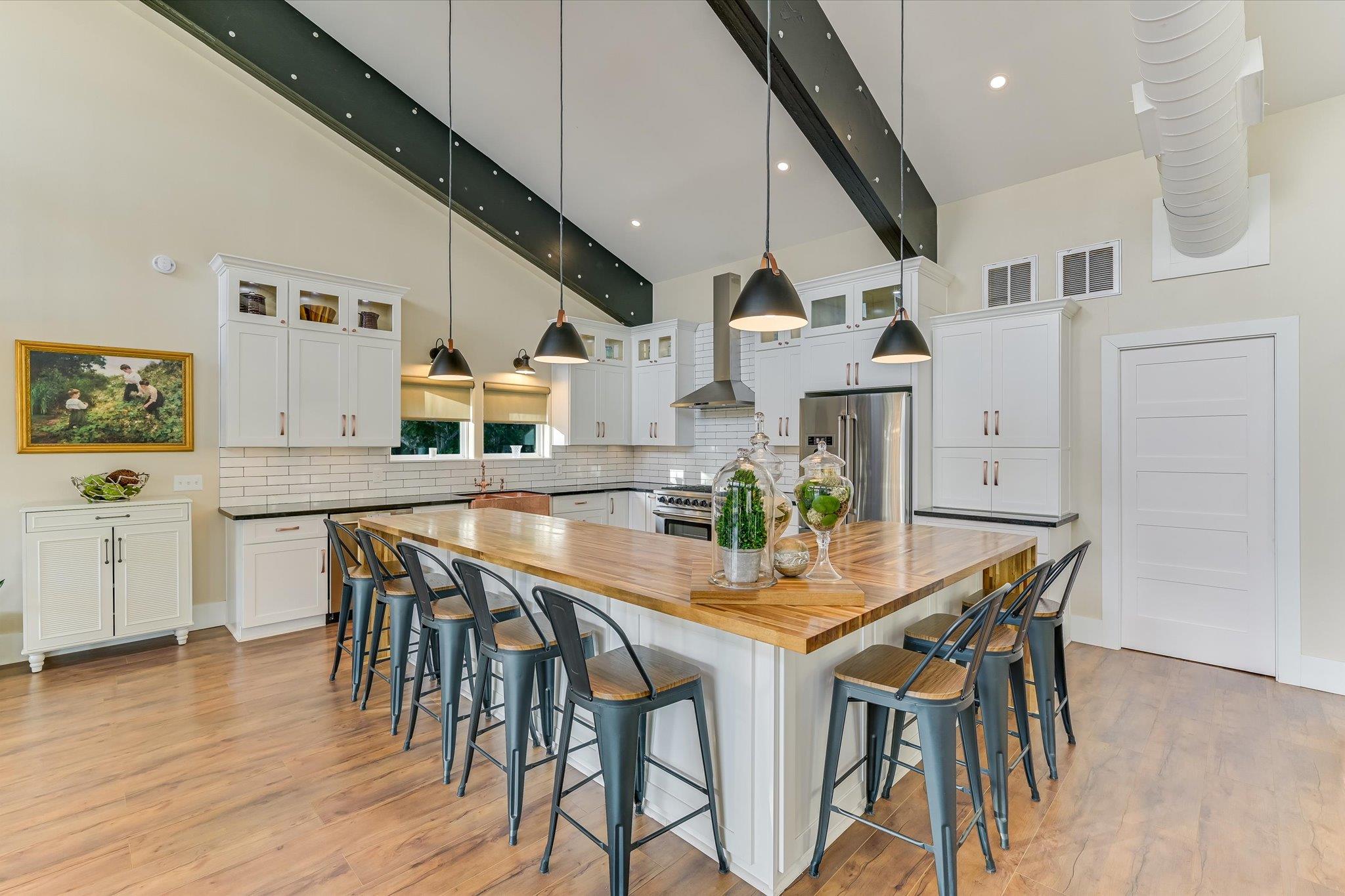 2220 Pump Station Rd, Wimberley, TX 78676