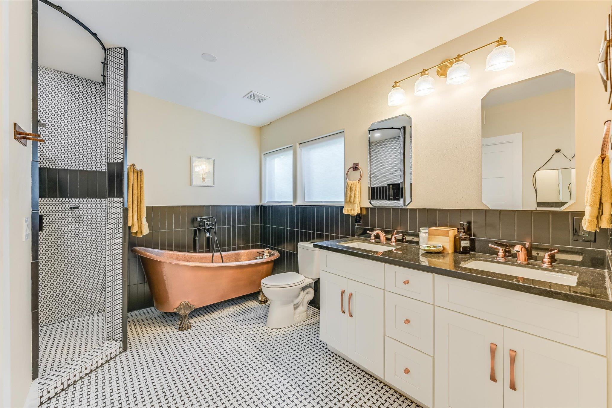 2220 Pump Station Rd, Wimberley, TX 78676