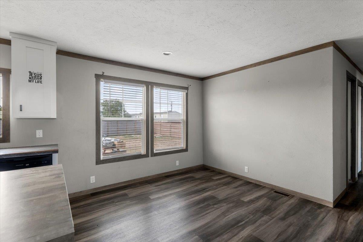 104 Pineapple Sage Cv, Dale, TX 78616