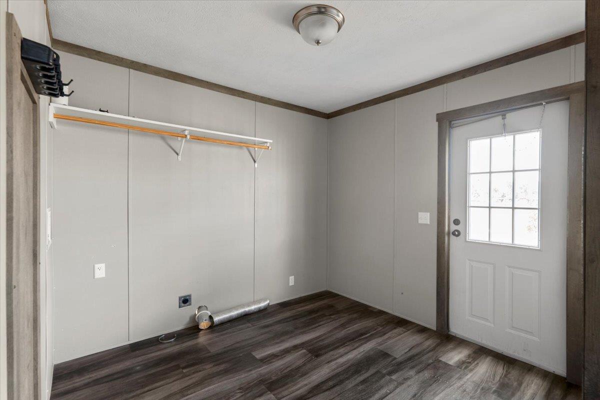 104 Pineapple Sage Cv, Dale, TX 78616