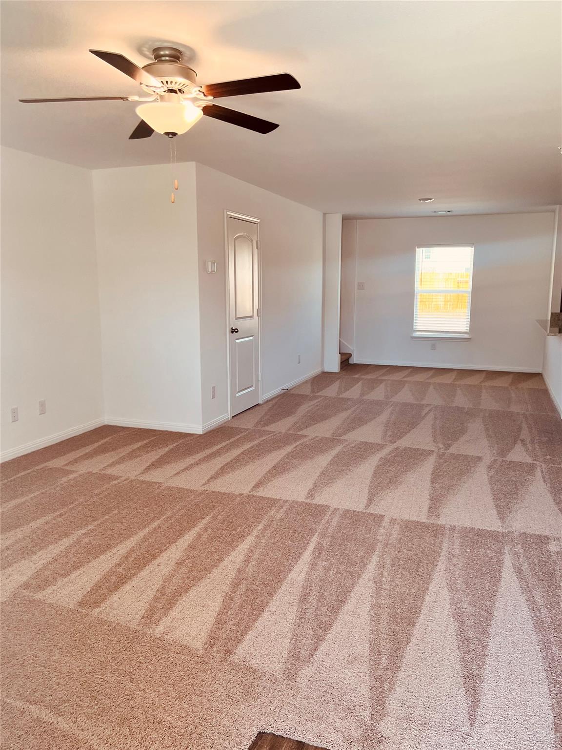 117 Maywood Ln, Jarrell, TX 76537