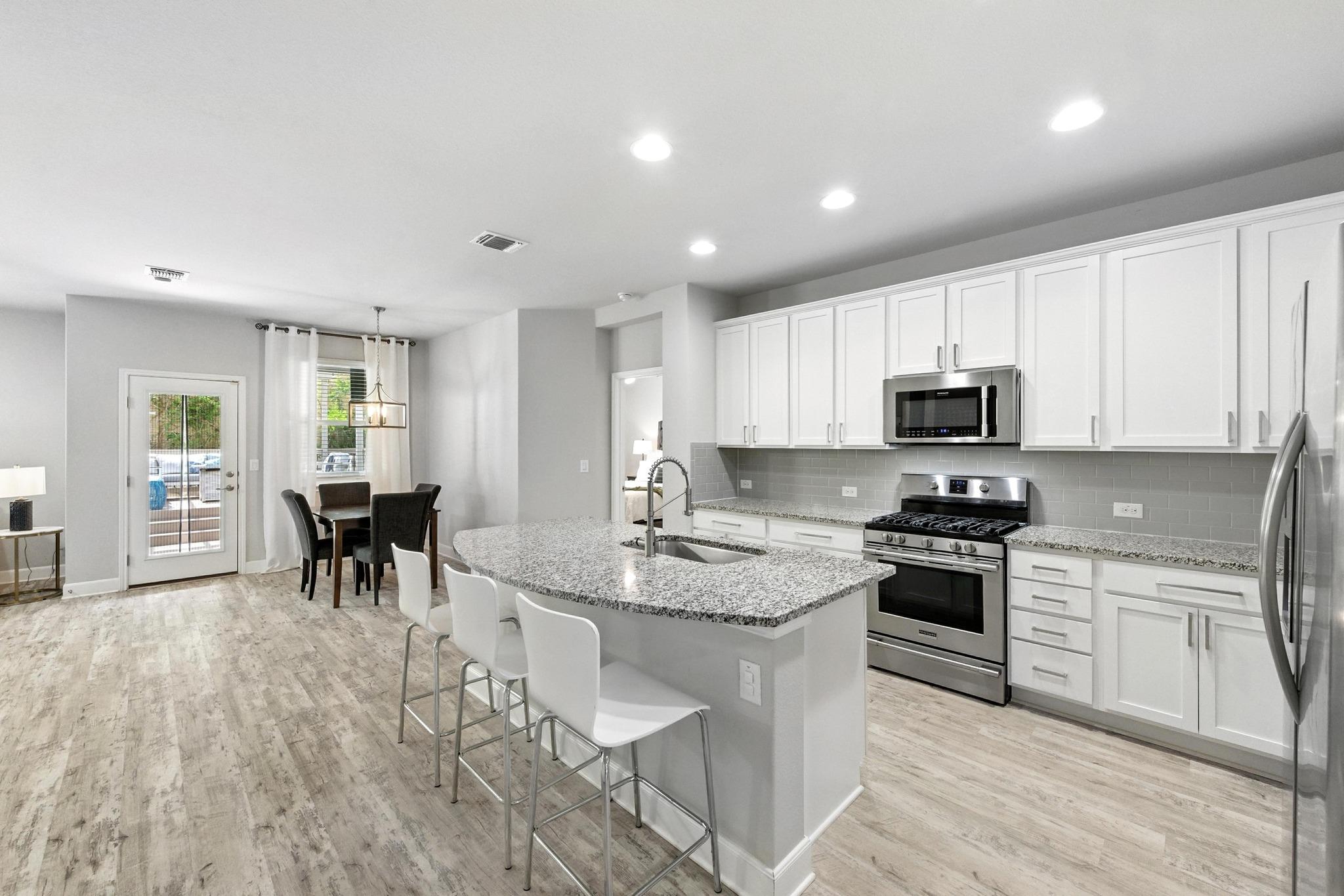 9108 Alex Ln, Austin, TX 78748