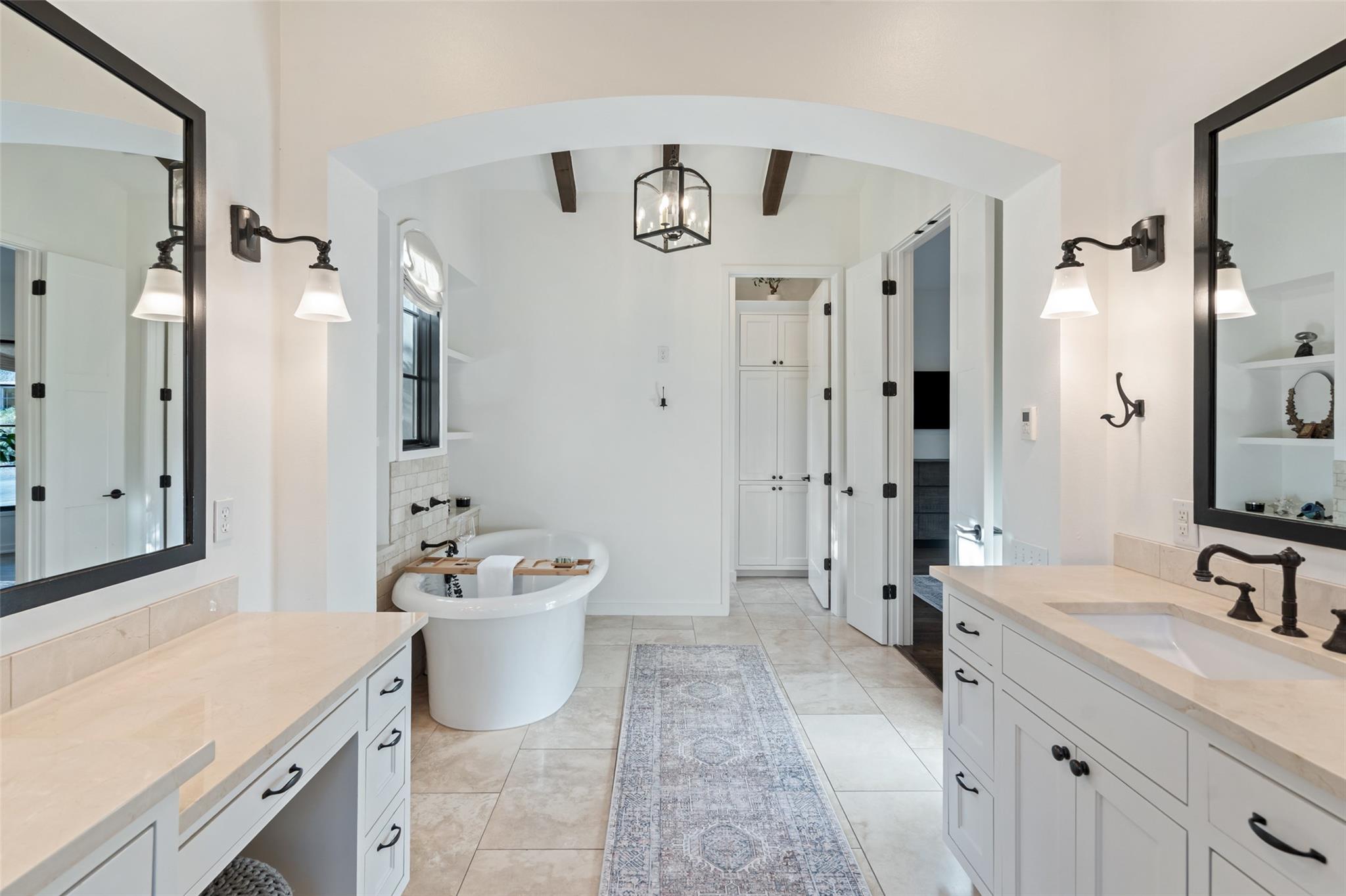 205 Hi Ridge Rd, Horseshoe Bay, TX 78657
