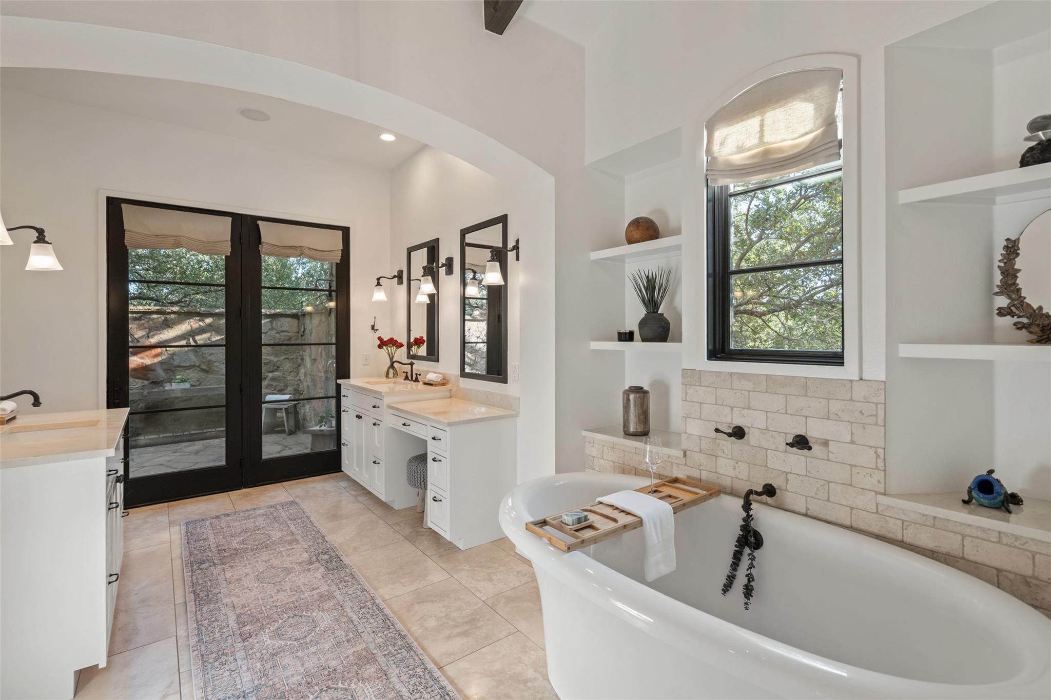 205 Hi Ridge Rd, Horseshoe Bay, TX 78657