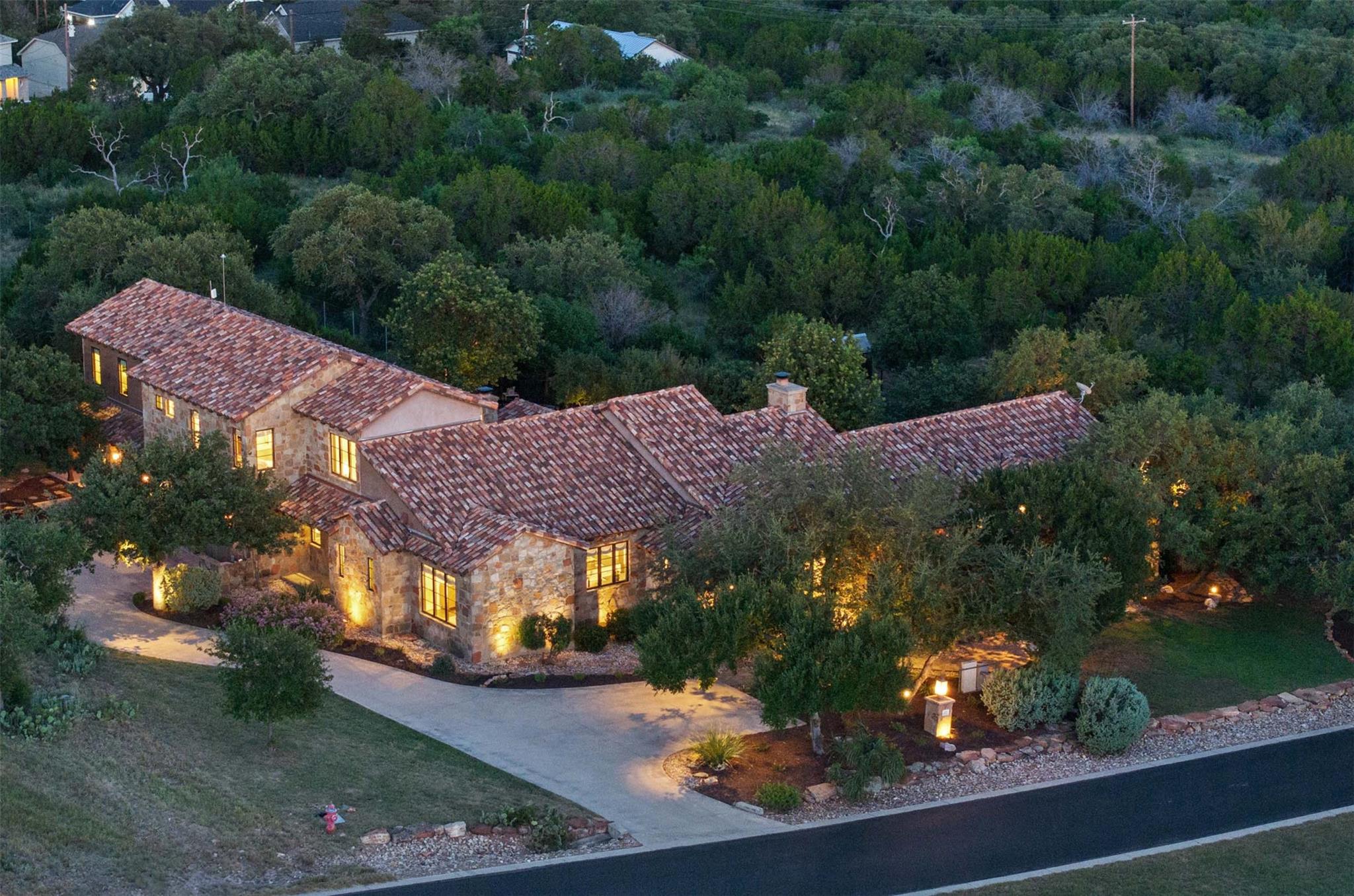 205 Hi Ridge Rd, Horseshoe Bay, TX 78657