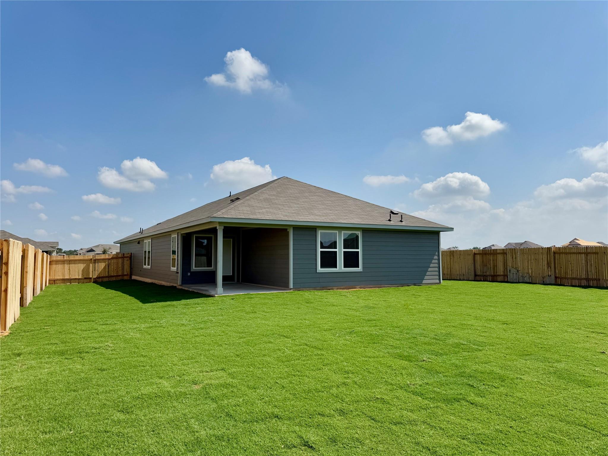 129 Boondoggle Rdg, Cedar Creek, TX 78612