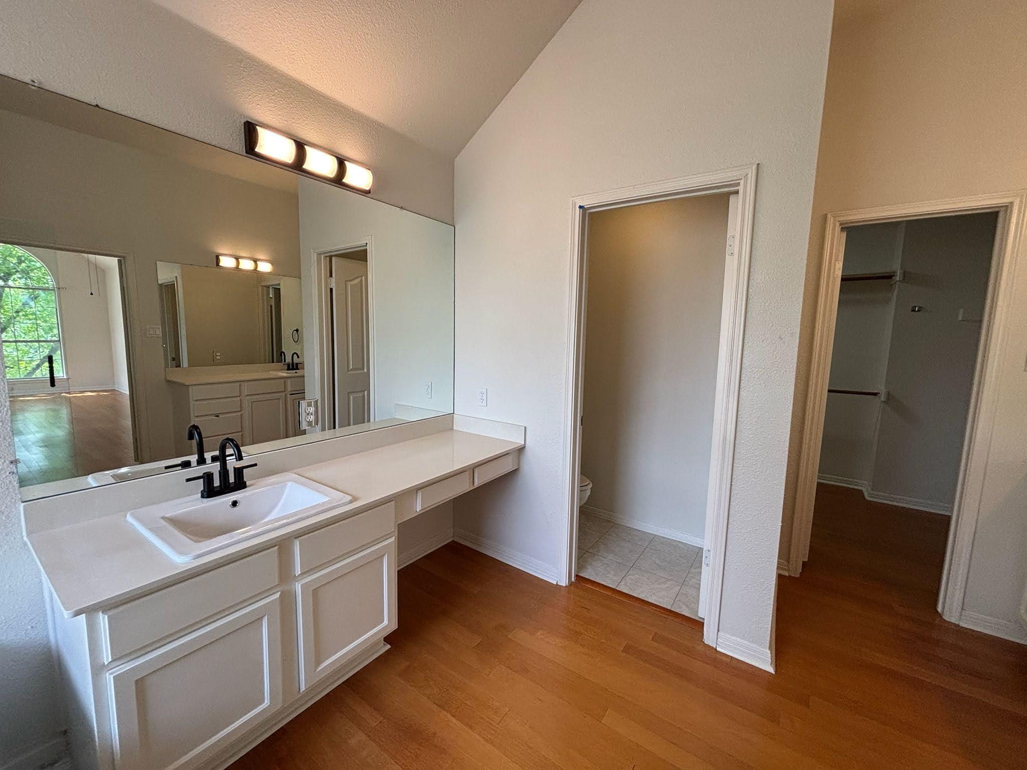 7730 Lakewood Dr, Austin, TX 78750