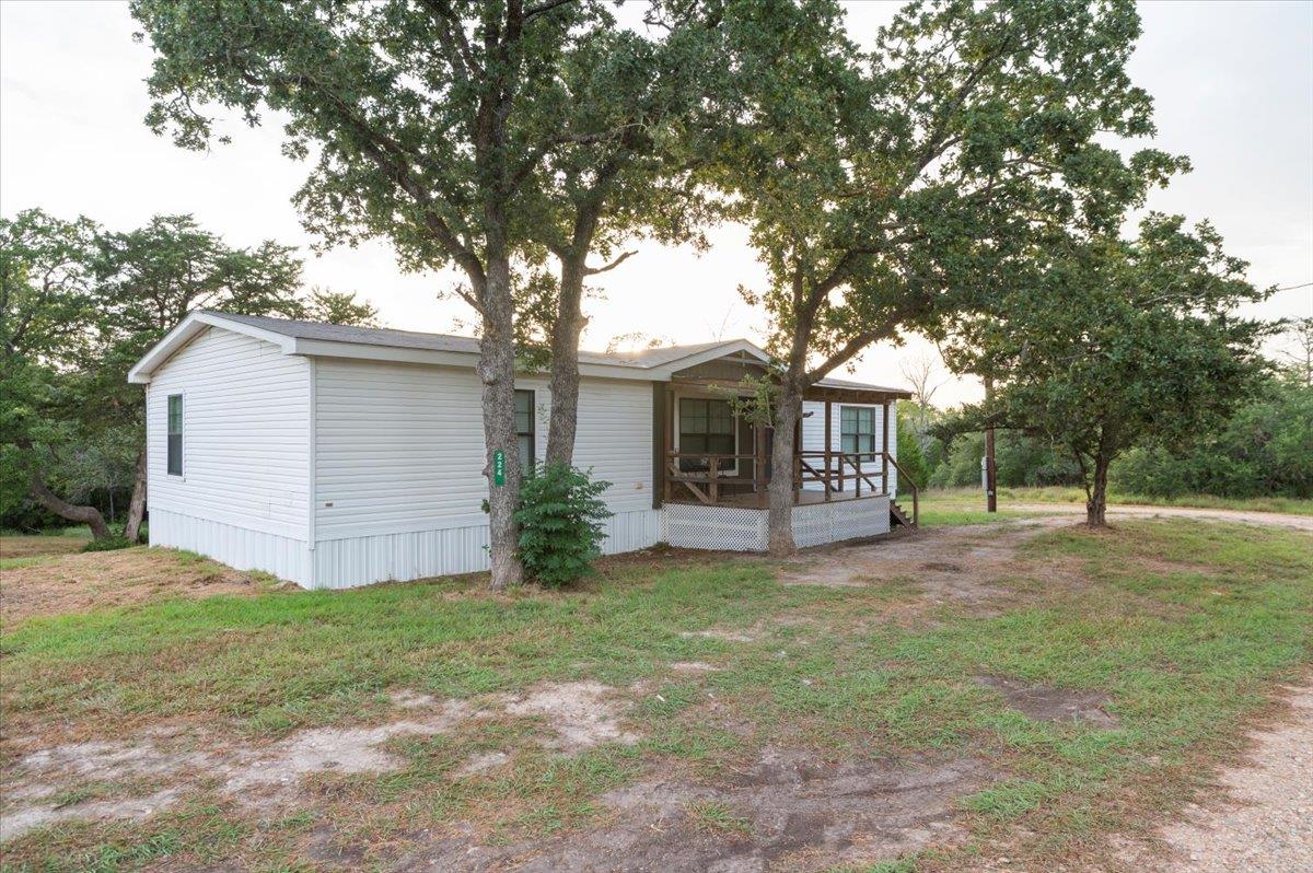 224 Demerson Ln, La Grange, TX 78945