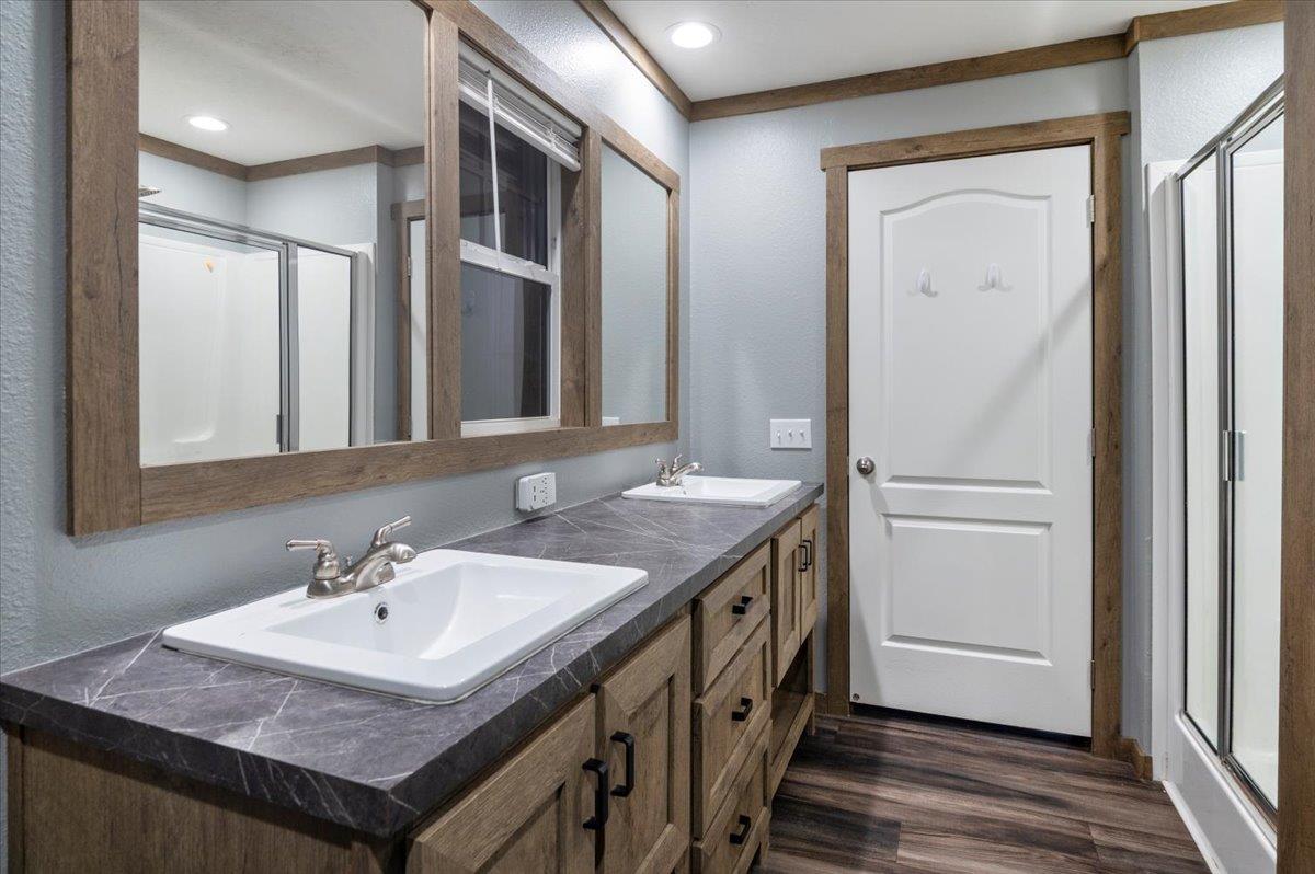 224 Demerson Ln, La Grange, TX 78945