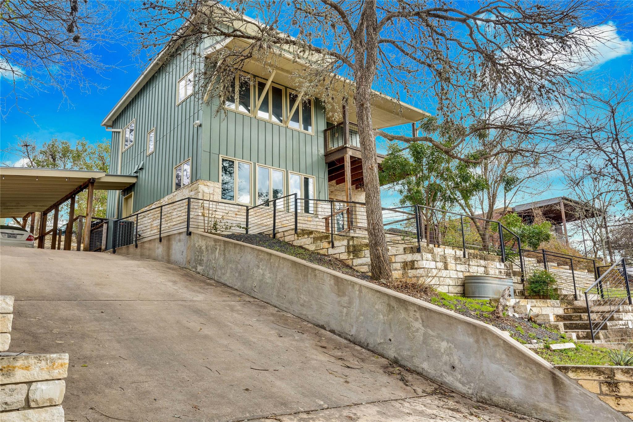 3009 S 4th St # A, Austin, TX 78704