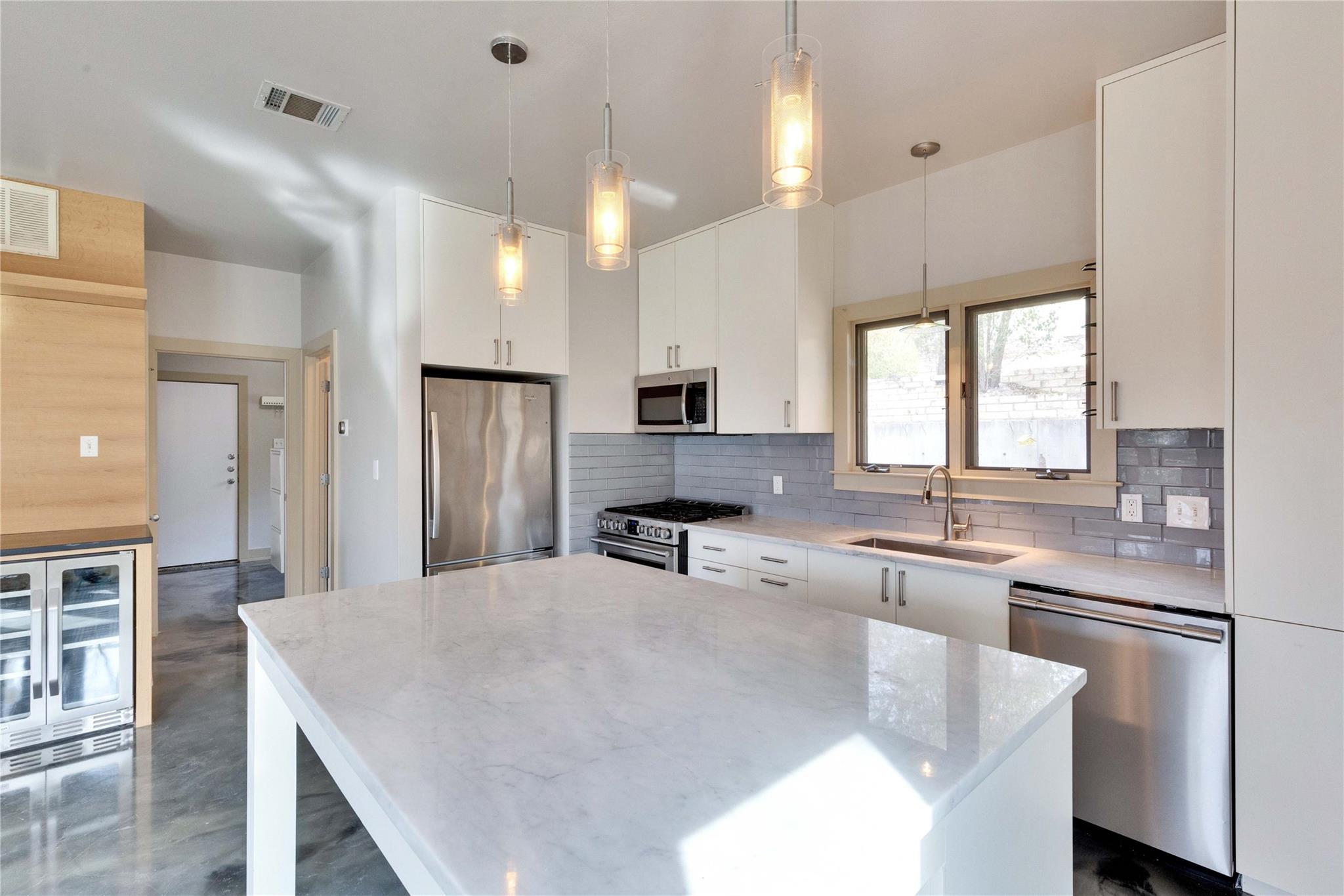 3009 S 4th St # A, Austin, TX 78704