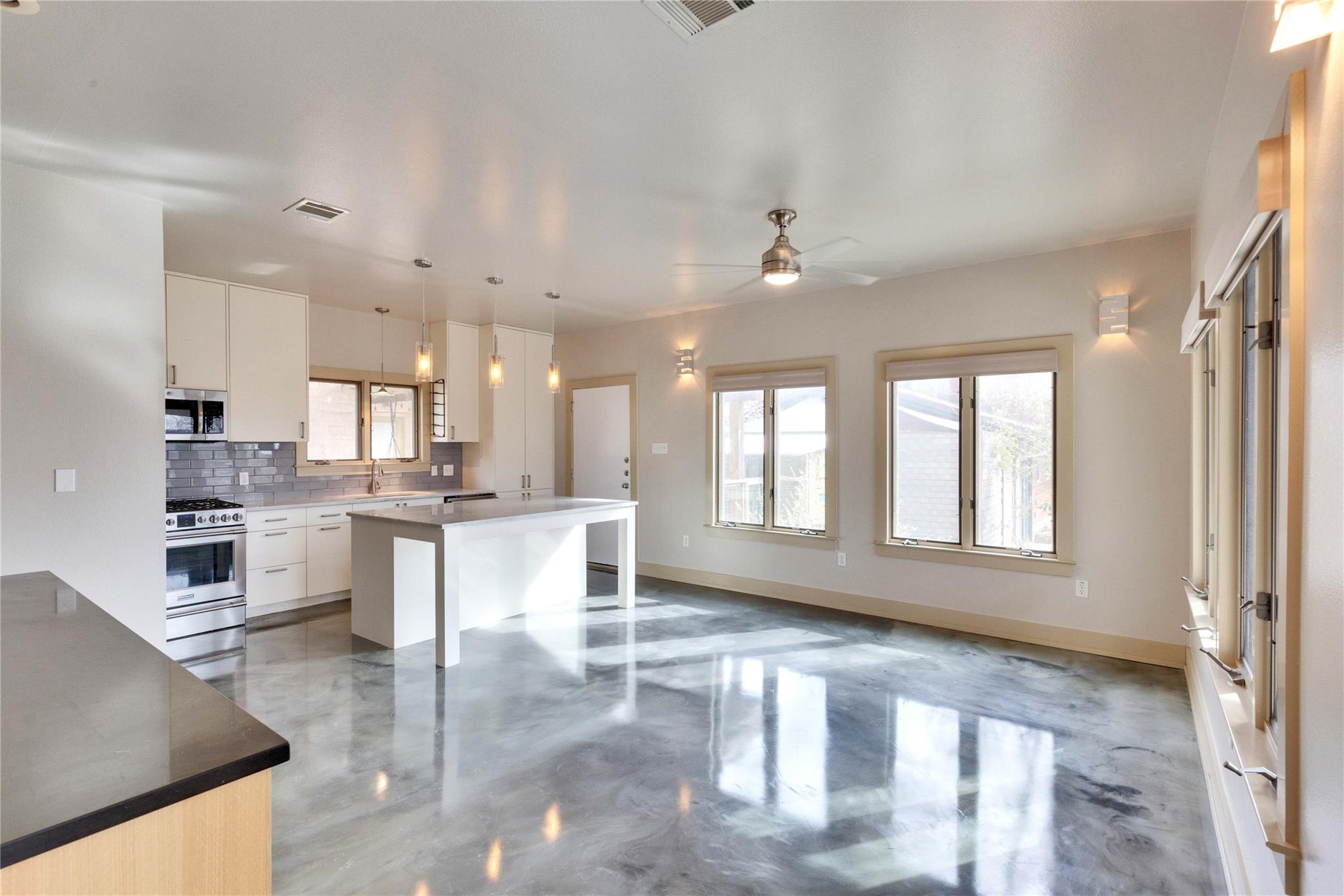 3009 S 4th St # A, Austin, TX 78704