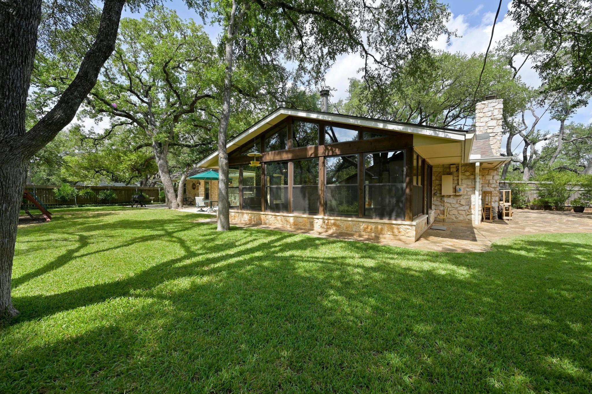 11001 Spicewood Club Dr, Austin, TX 78750