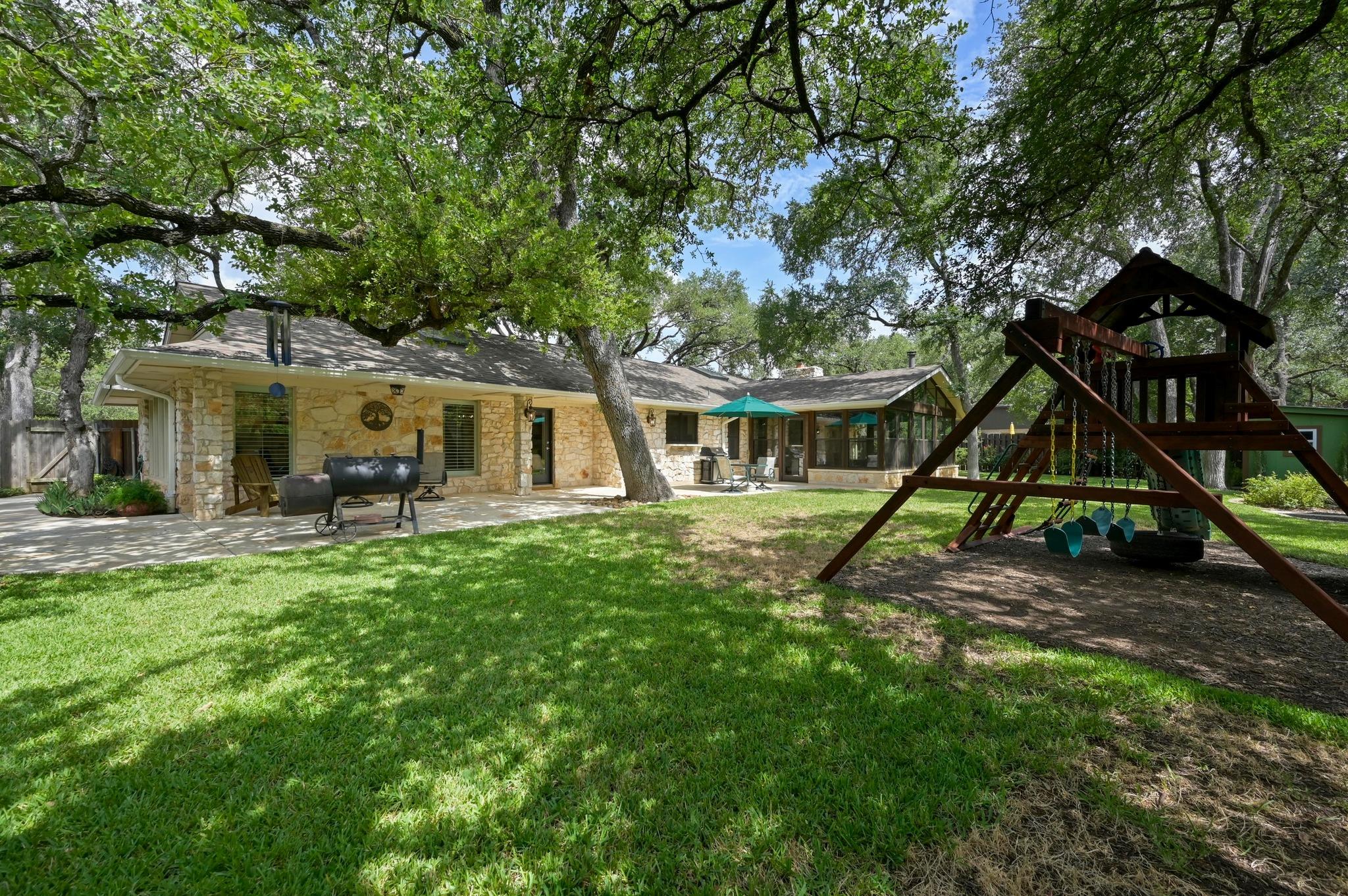 11001 Spicewood Club Dr, Austin, TX 78750