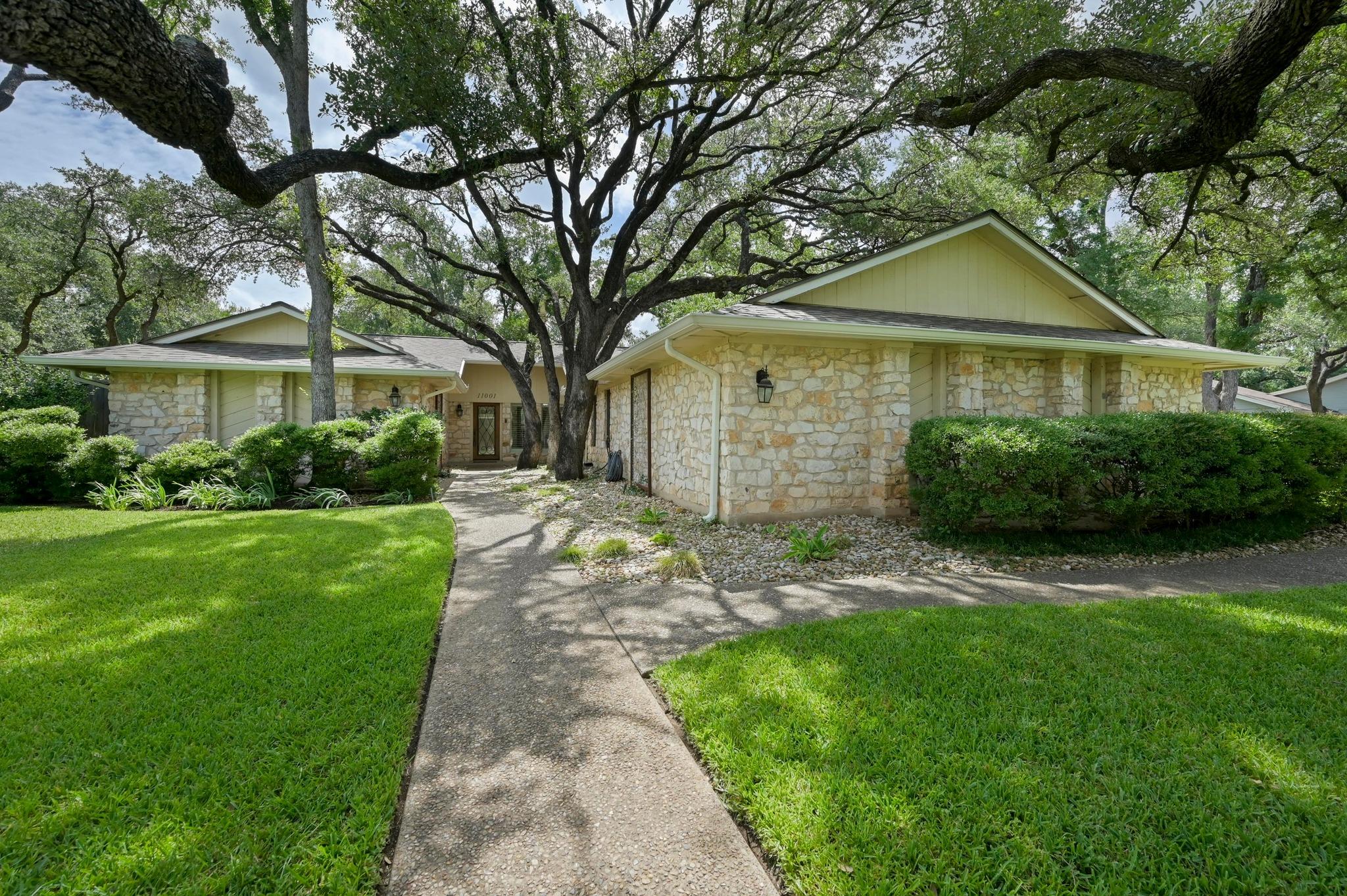 11001 Spicewood Club Dr, Austin, TX 78750