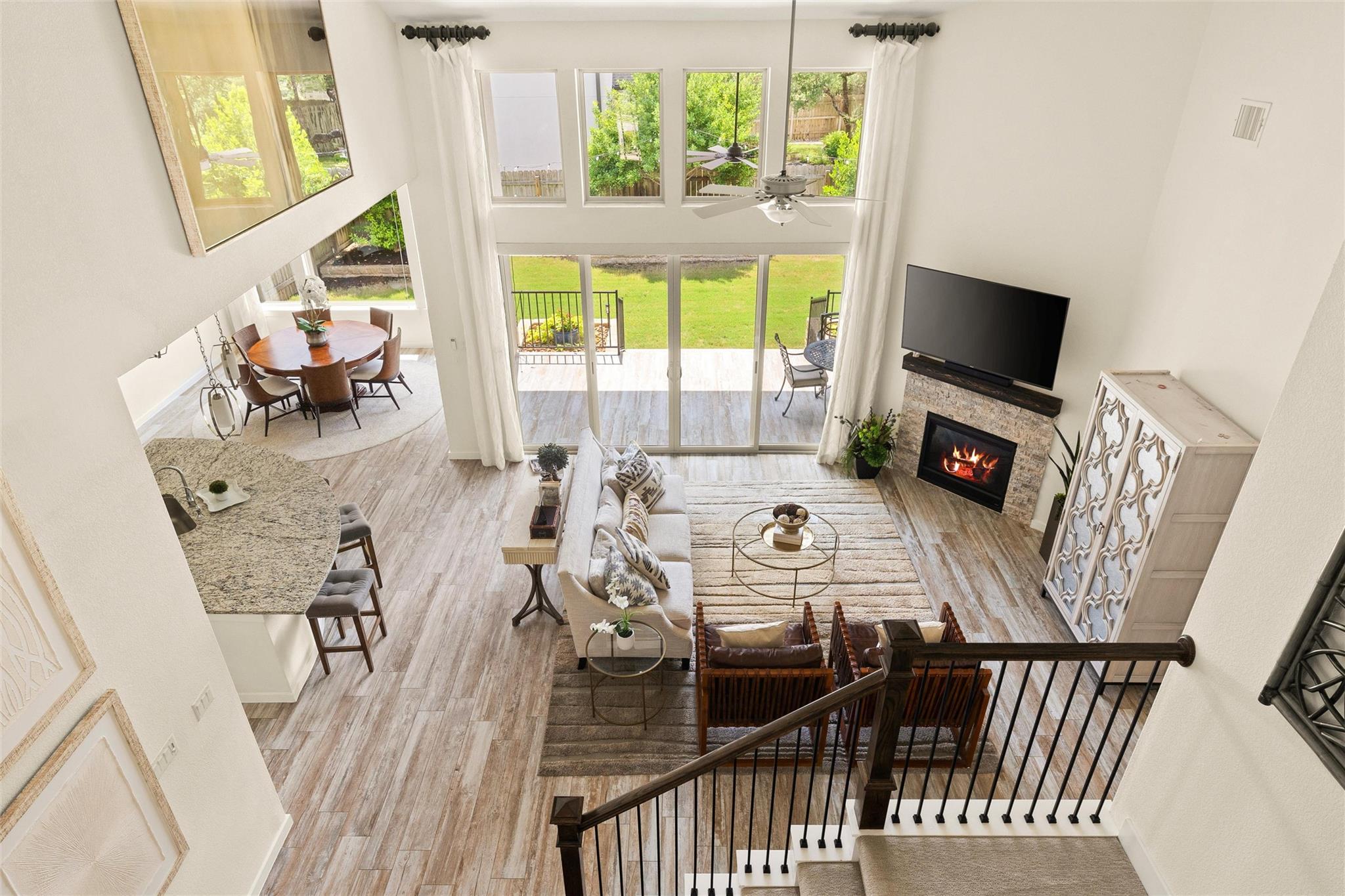 524 Mendocino Ln, Austin, TX 78737