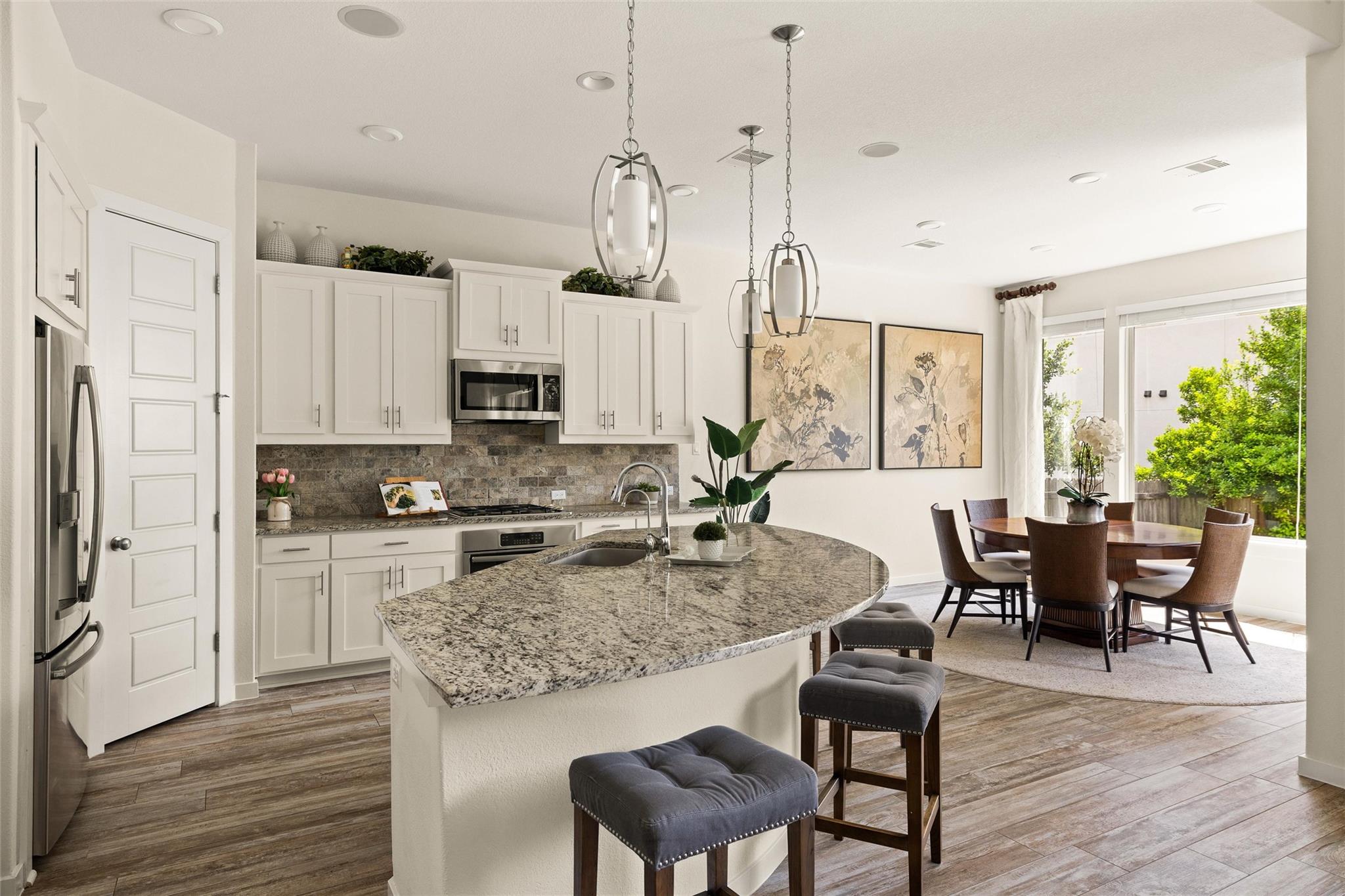 524 Mendocino Ln, Austin, TX 78737