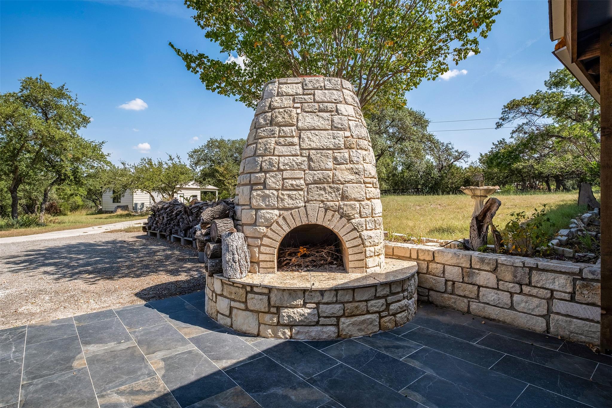 360 Sunset Rdg, Liberty Hill, TX 78642