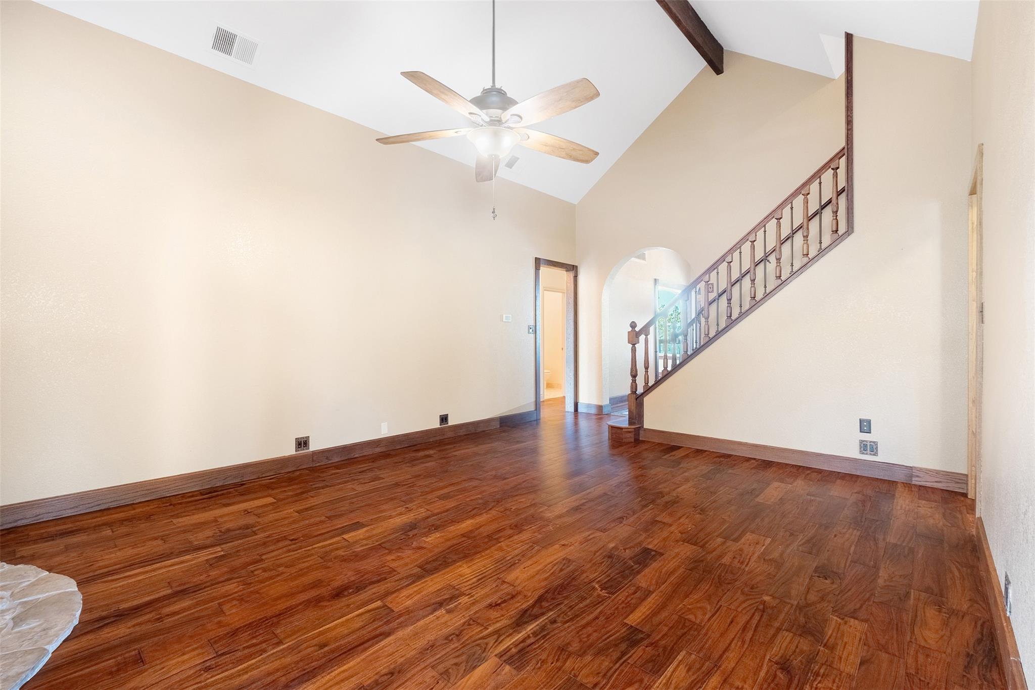 360 Sunset Rdg, Liberty Hill, TX 78642