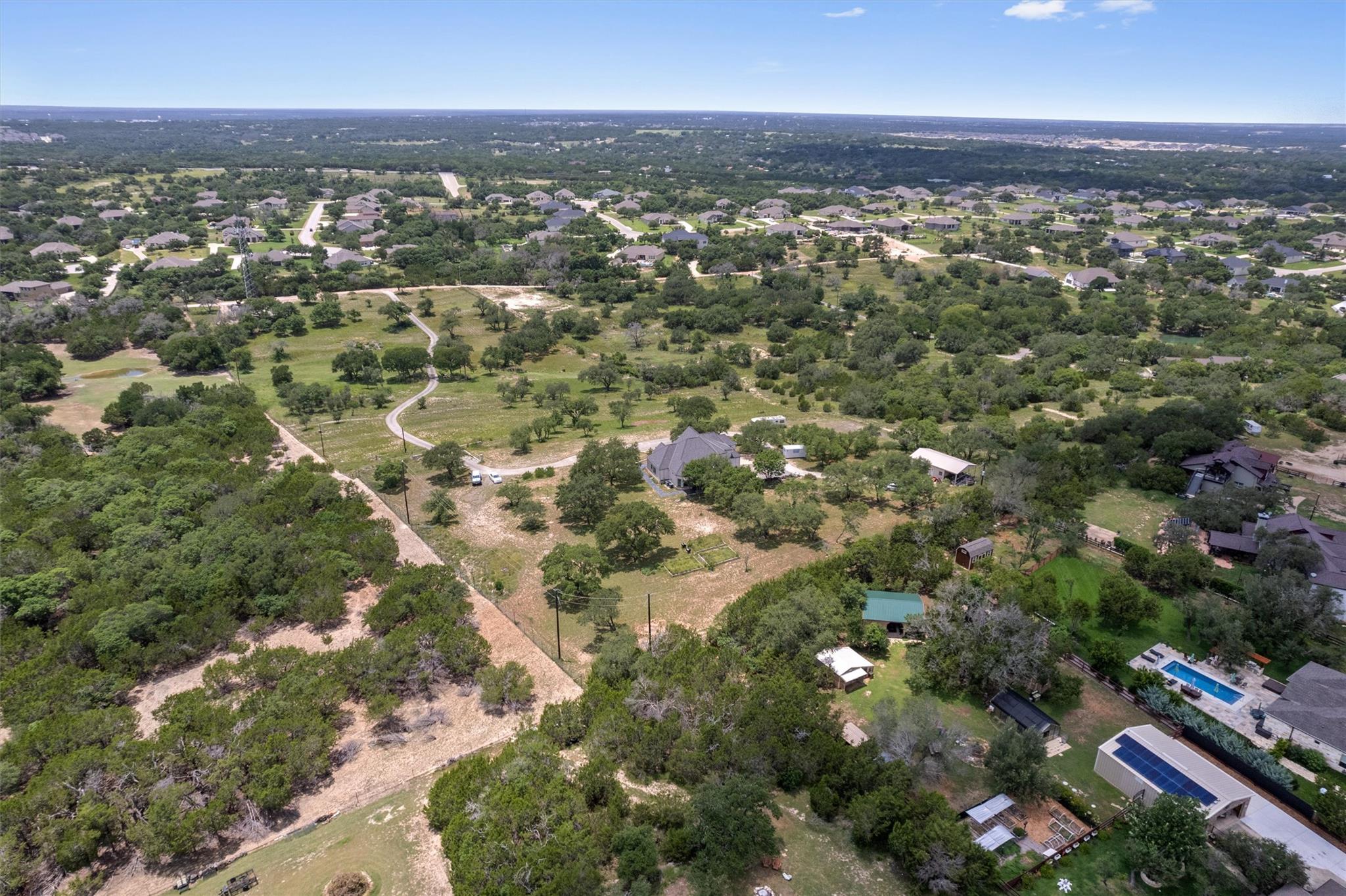 360 Sunset Rdg, Liberty Hill, TX 78642