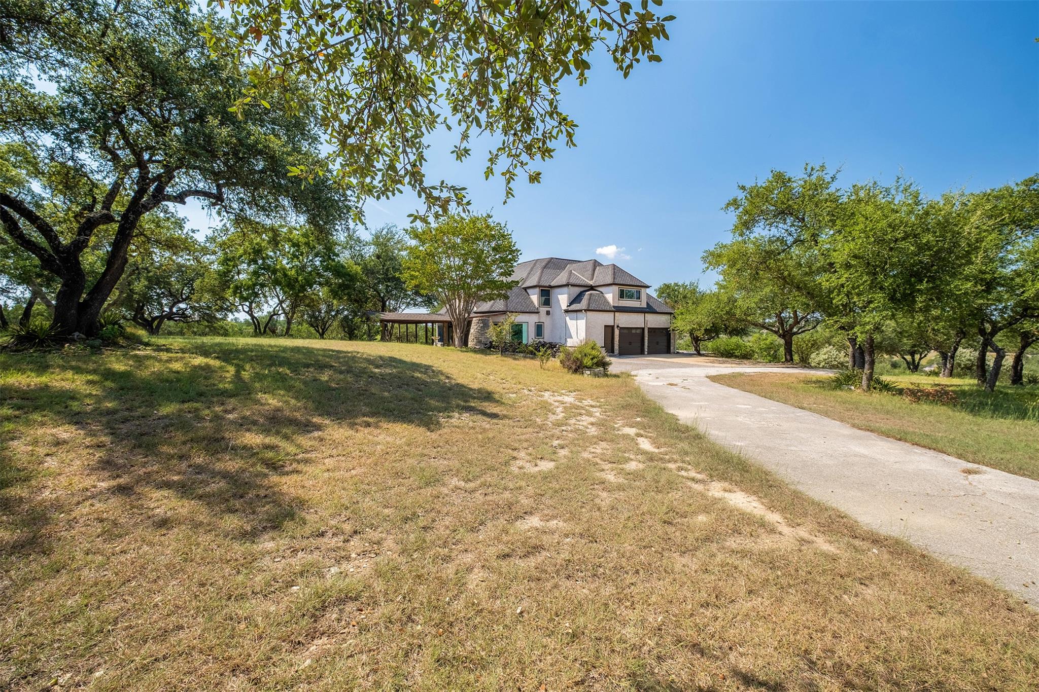 360 Sunset Rdg, Liberty Hill, TX 78642