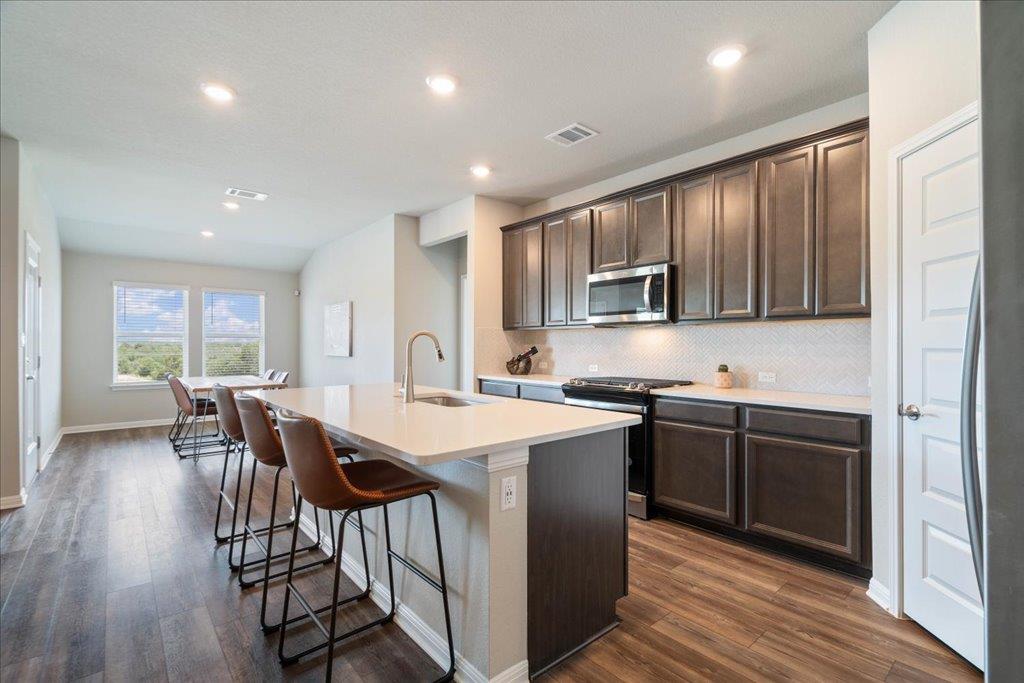 111 El Capitan Loop, Dripping Springs, TX 78620