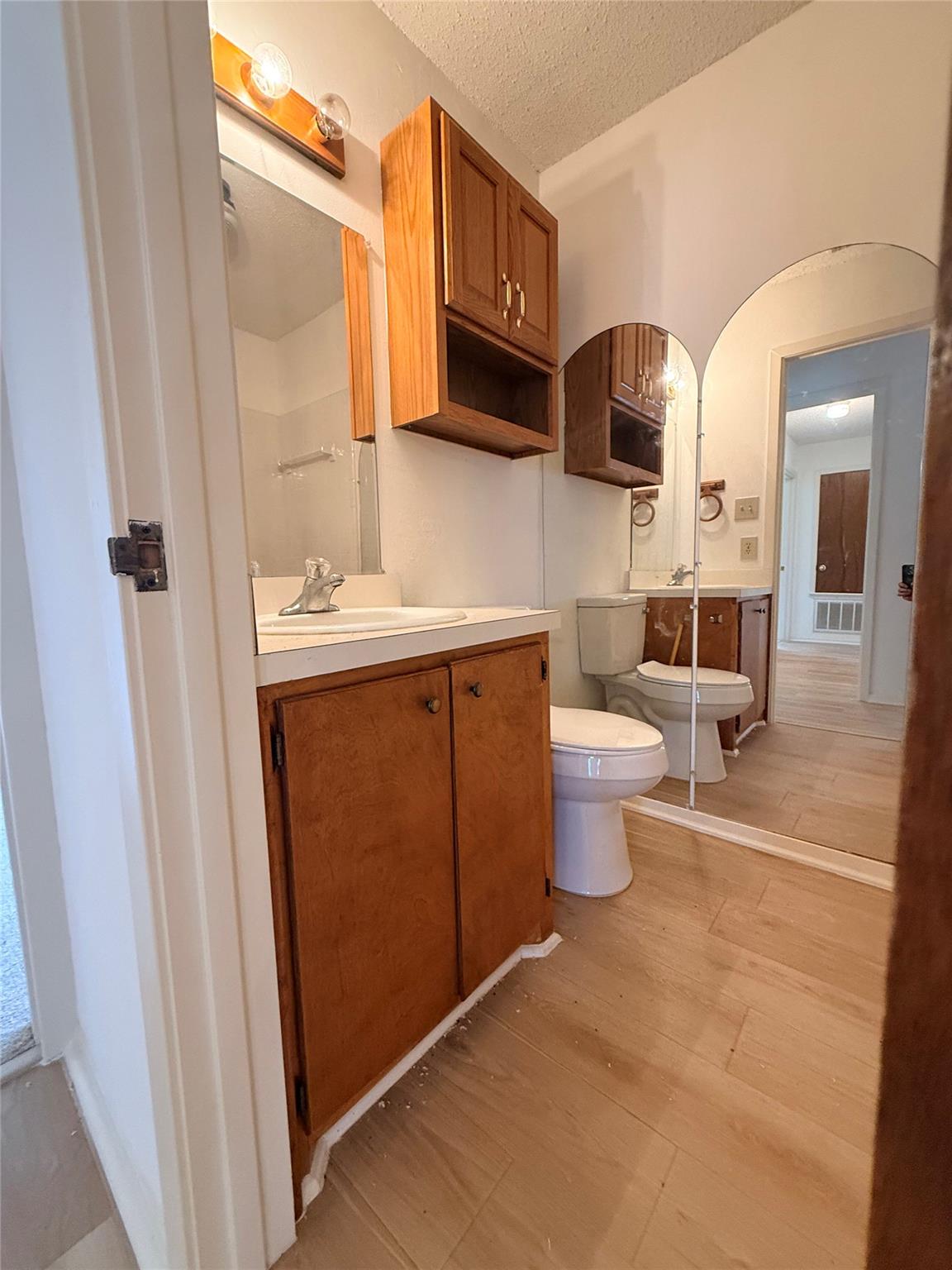 23709 NE Circle Dr, Marble Falls, TX 78654