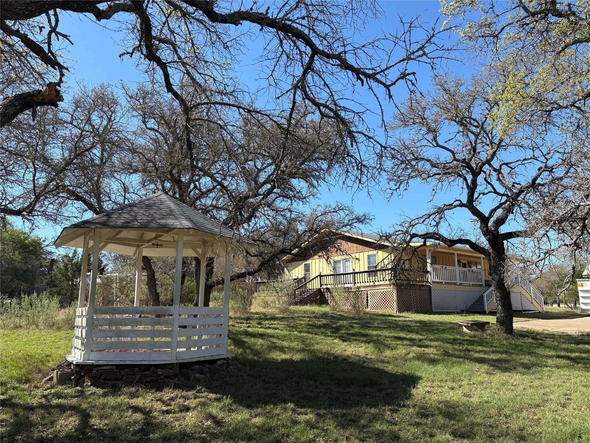 23709 NE Circle Dr, Marble Falls, TX 78654