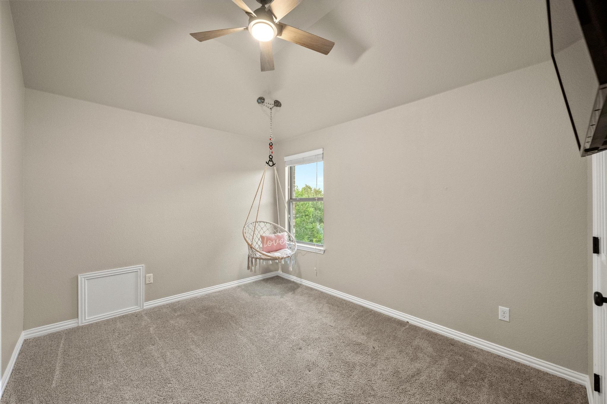5400 Coral Bean Cv, Spicewood, TX 78669