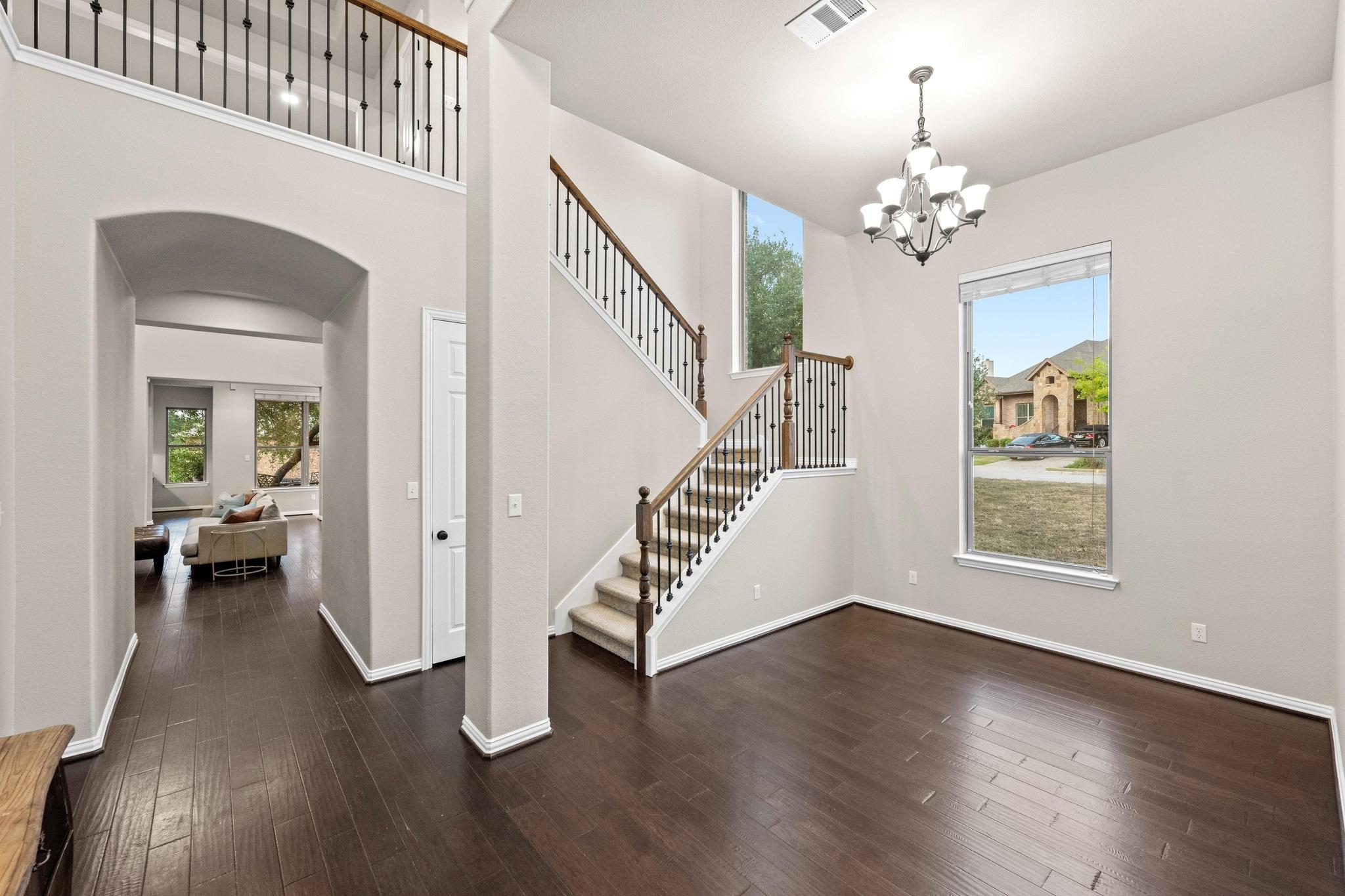 5400 Coral Bean Cv, Spicewood, TX 78669