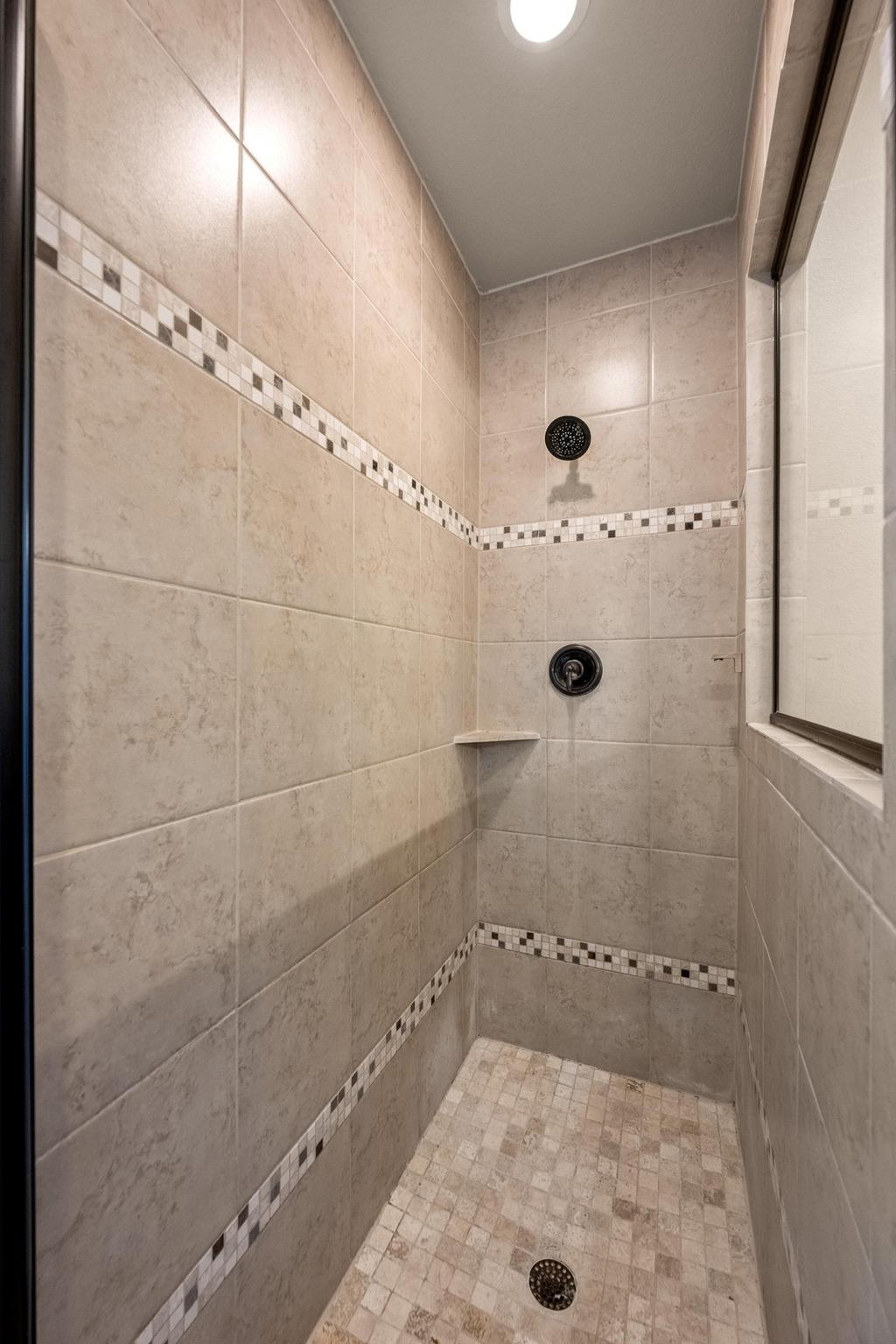 5400 Coral Bean Cv, Spicewood, TX 78669