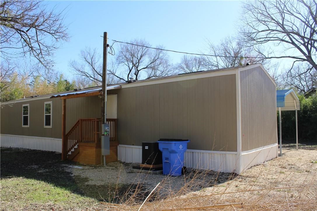 119 Royal St, Taylor, TX 76574