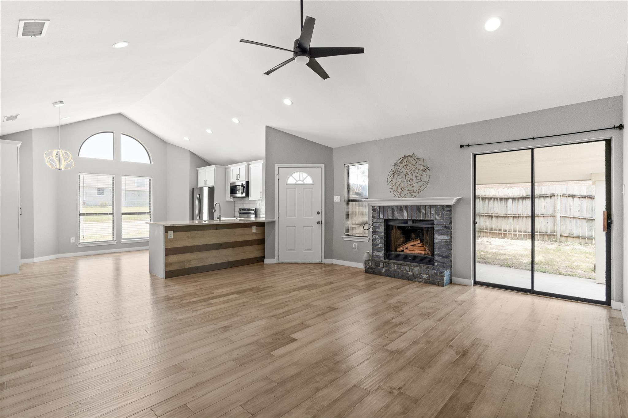 109 Campfire Cir, Copperas Cove, TX 76522
