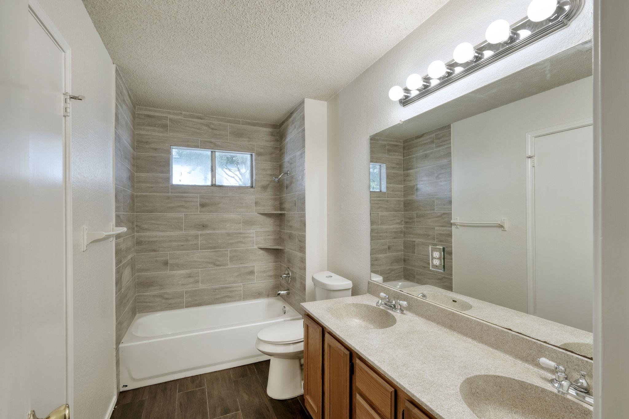 1304 GARDEN PATH Cv, Round Rock, TX 78664