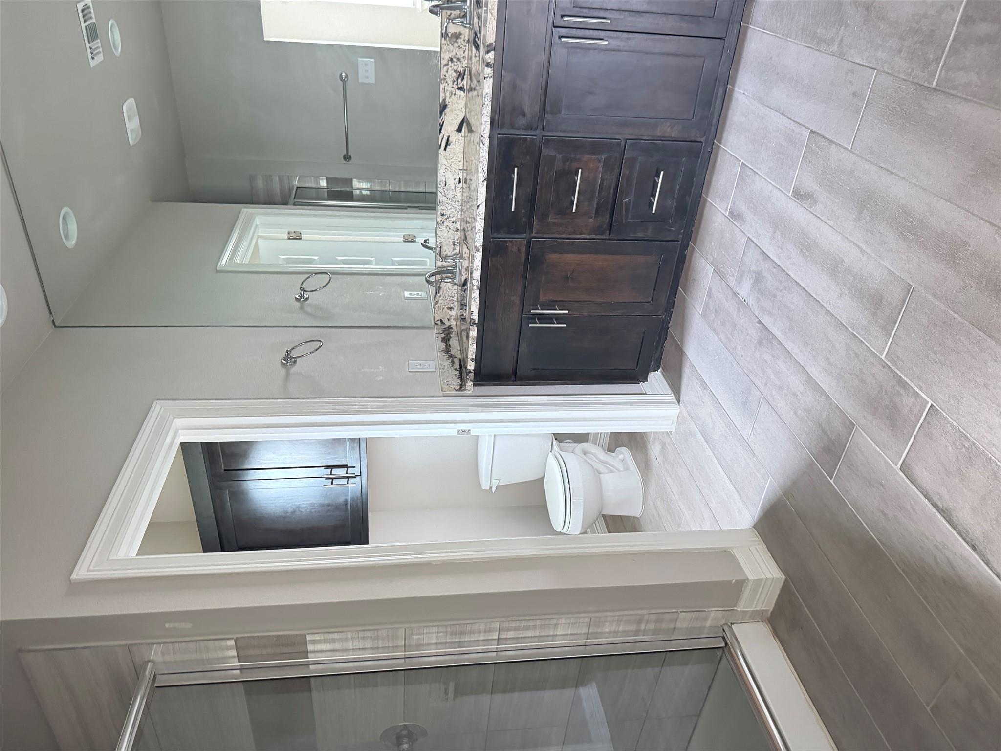 108 Everett Ct # B, Jarrell, TX 76537