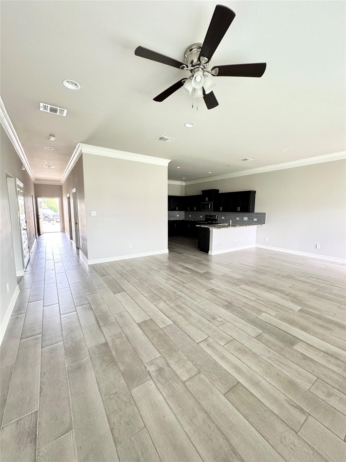 108 Everett Ct # B, Jarrell, TX 76537