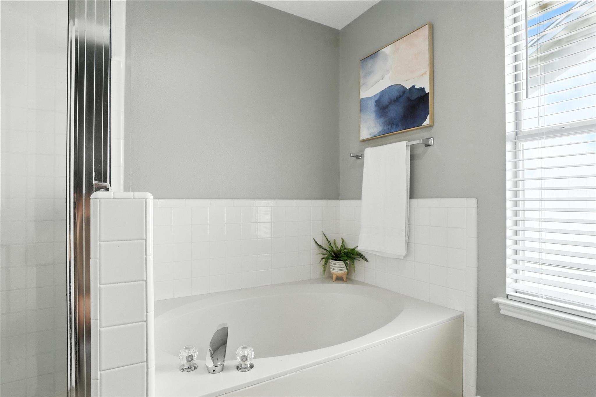 12007 Sky West Dr, Austin, TX 78758