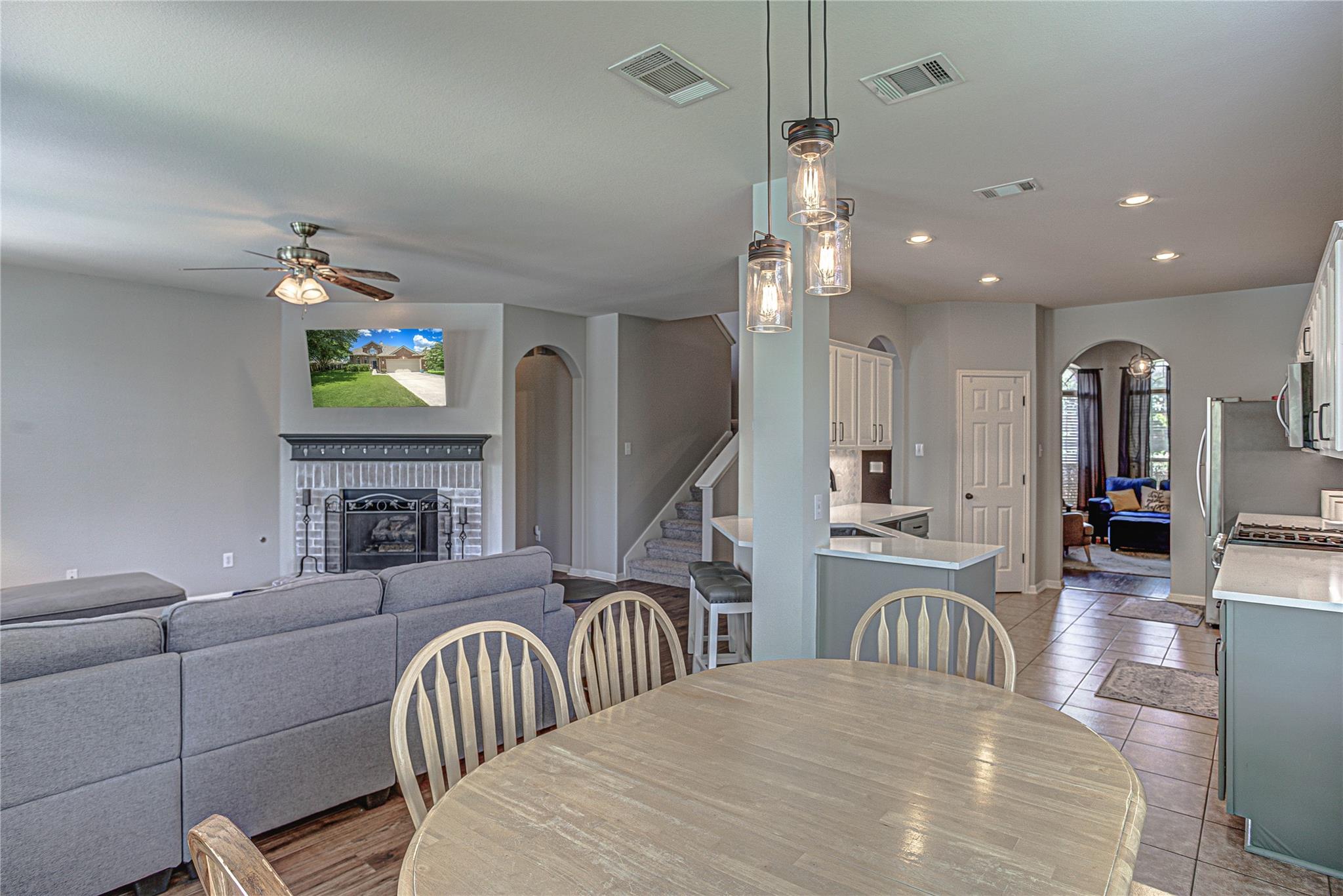 2712 Kickapoo Cavern Dr, Pflugerville, TX 78660
