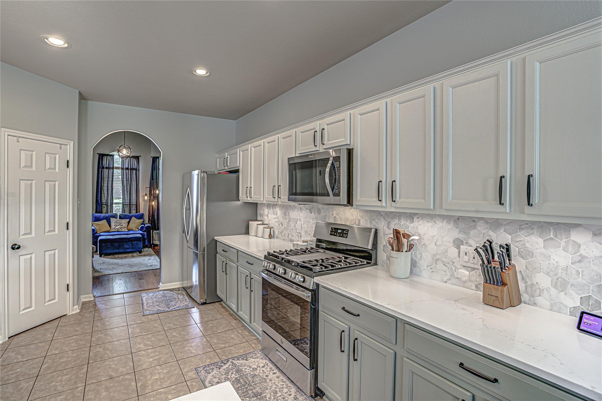 2712 Kickapoo Cavern Dr, Pflugerville, TX 78660
