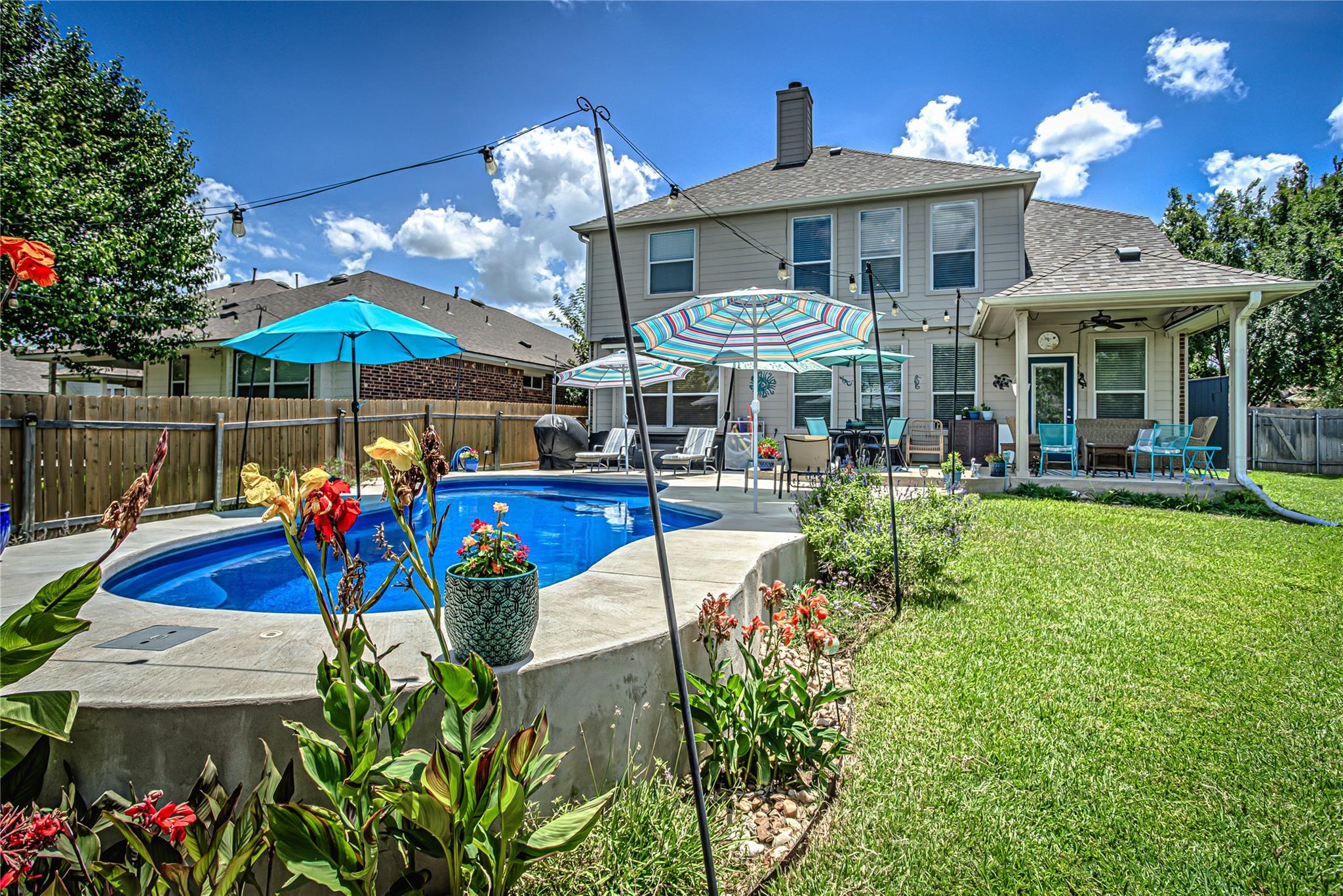 2712 Kickapoo Cavern Dr, Pflugerville, TX 78660