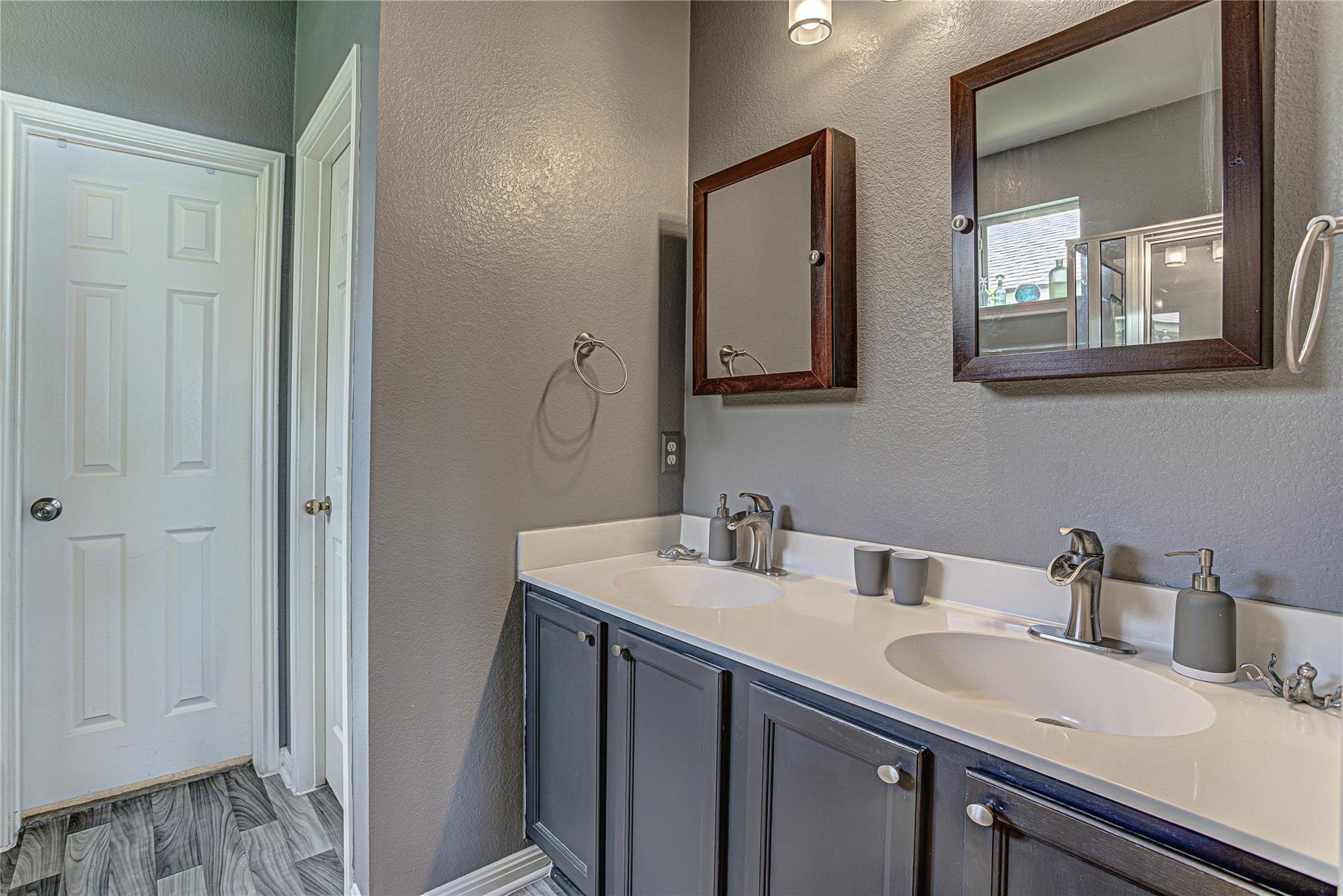 2712 Kickapoo Cavern Dr, Pflugerville, TX 78660