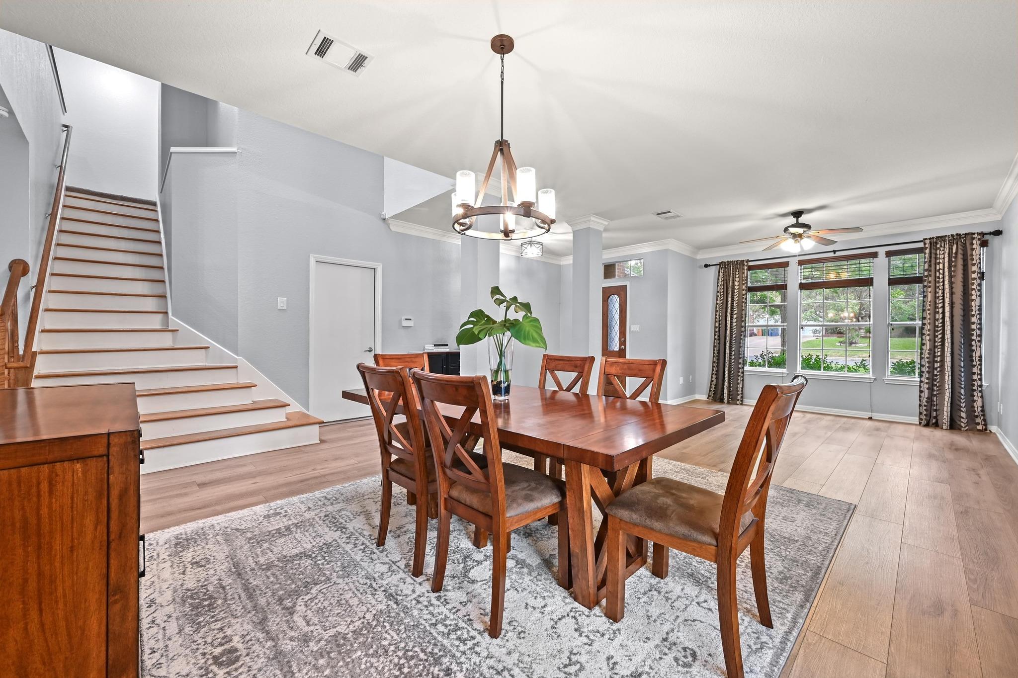 7901 Henry Kinney Row, Austin, TX 78749